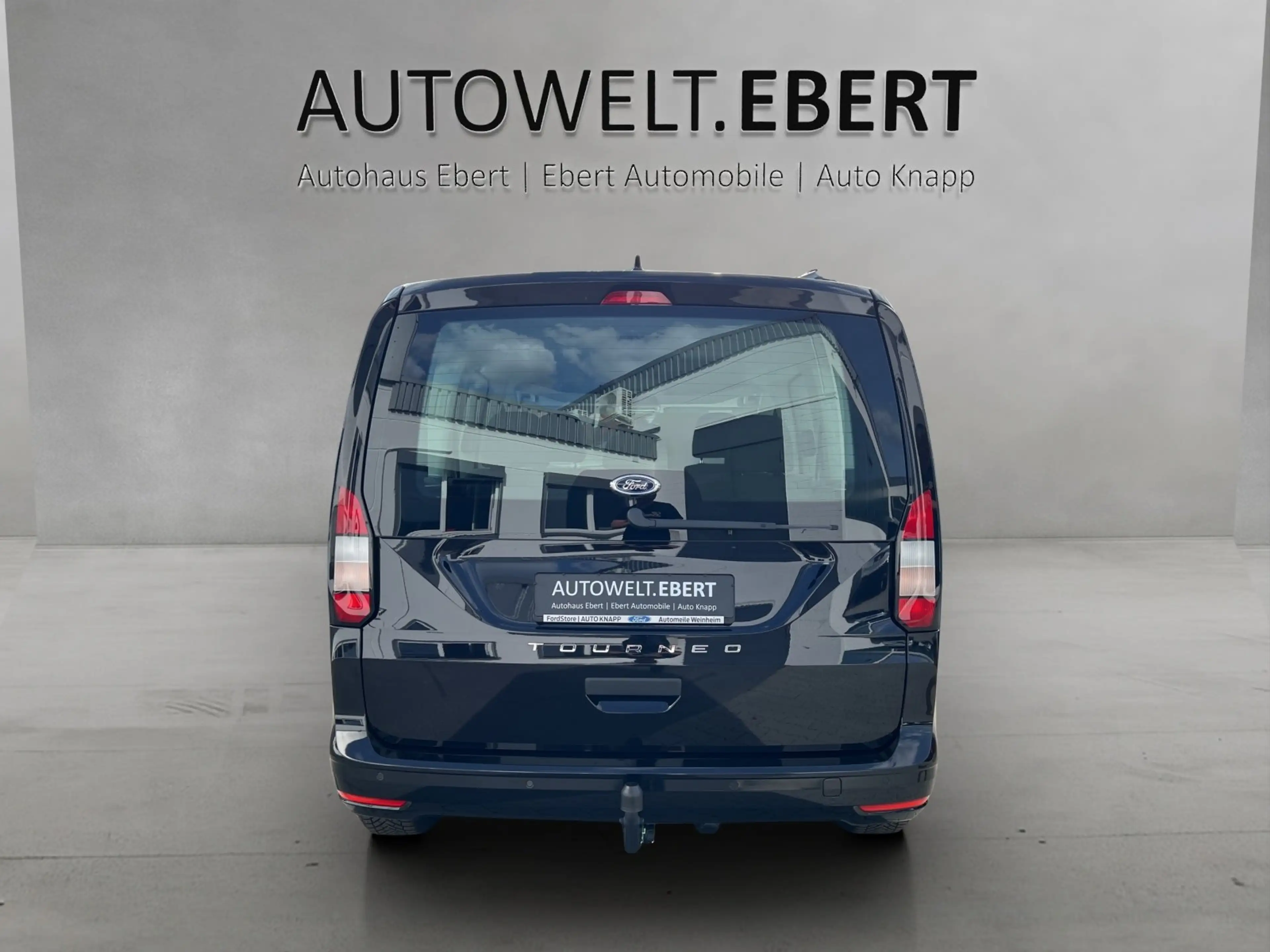 Ford Tourneo Connect 2.0 Trend AHK/TEMPOMAT/PDC/NAVI/ — photo 4