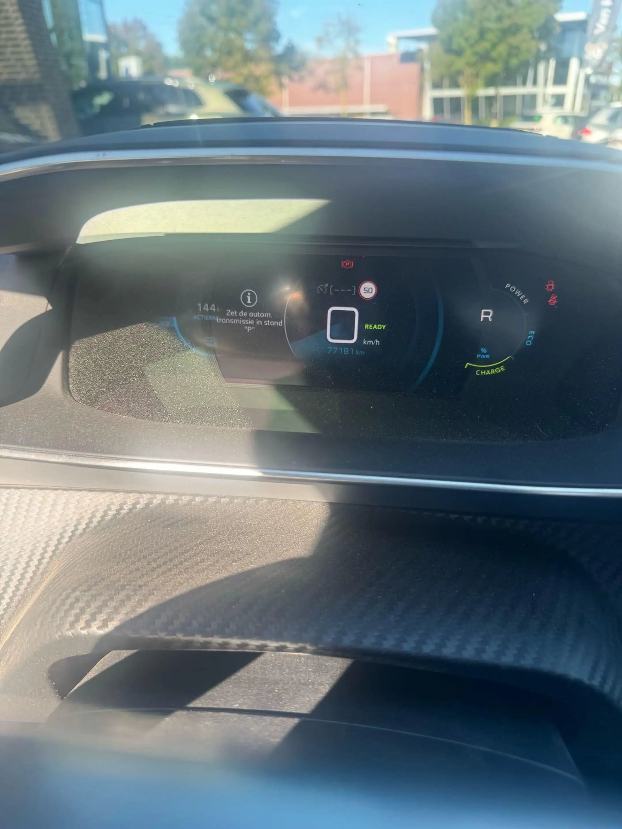 Peugeot e-2008 EV GT 50 kWh — photo 9