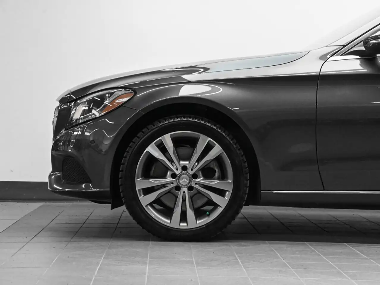 Mercedes-Benz C-Class photo Mercedes-Benz C-Class