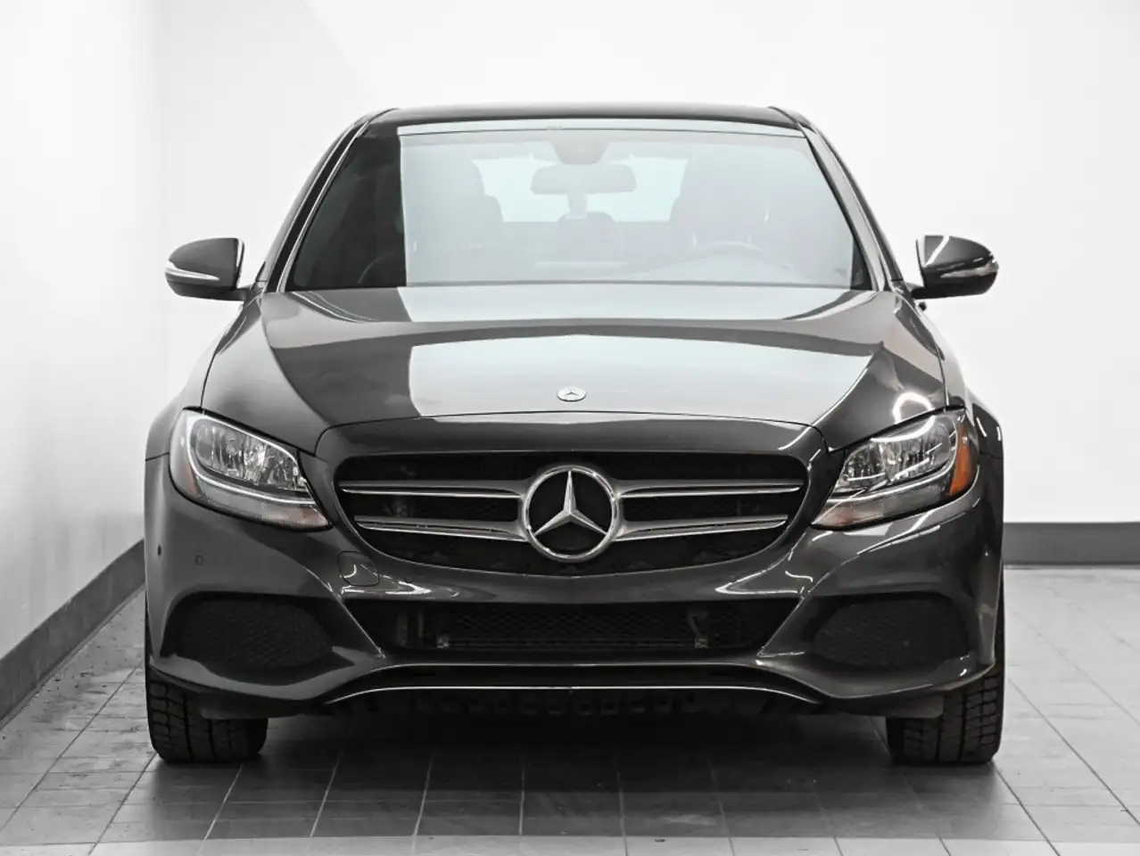 Mercedes-Benz C-Class photo Mercedes-Benz C-Class