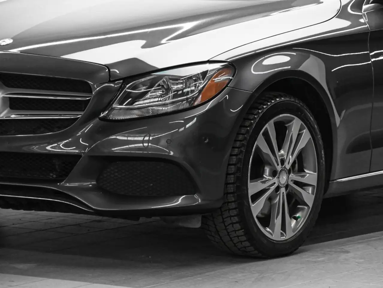 Mercedes-Benz C-Class photo Mercedes-Benz C-Class