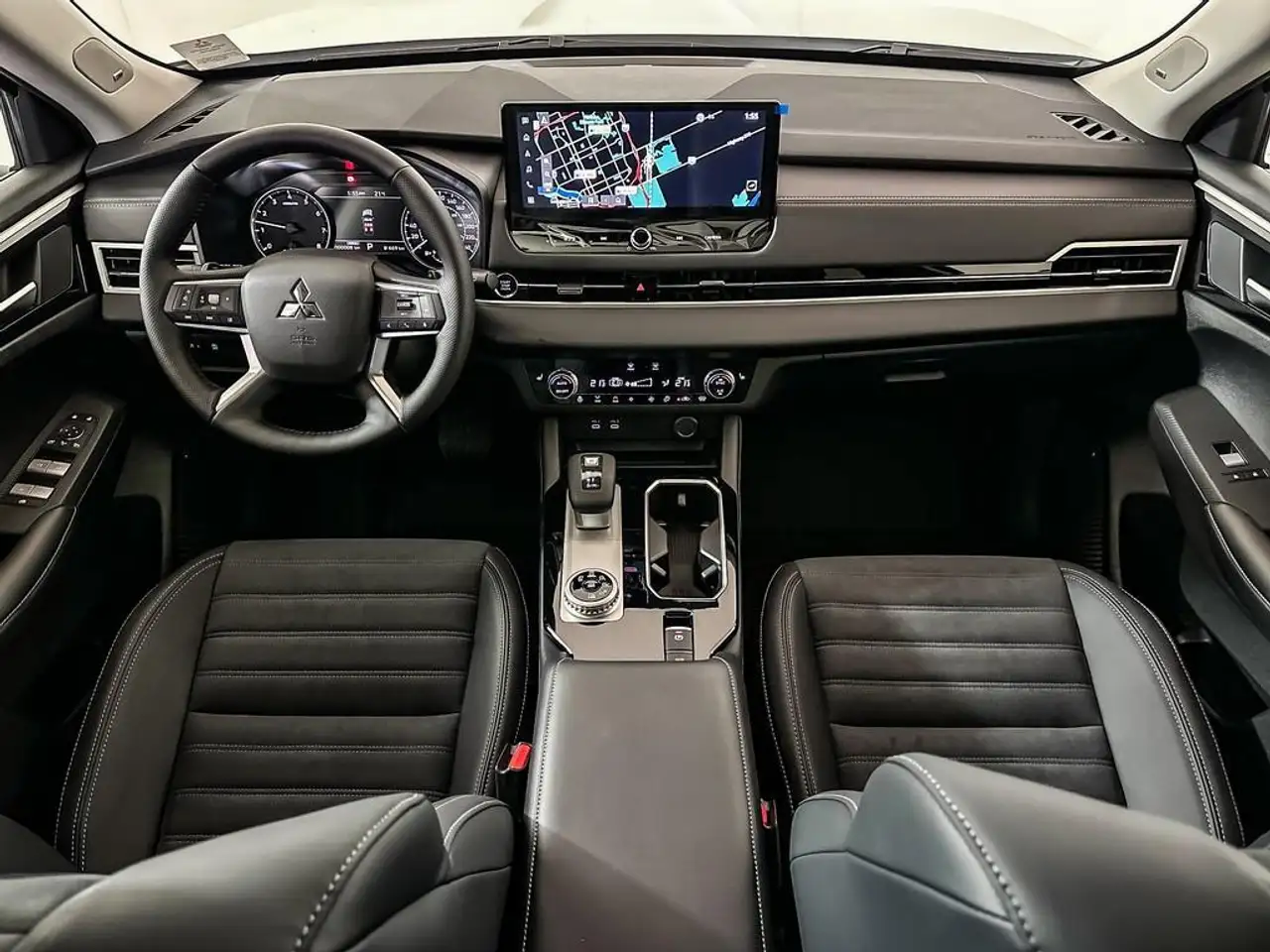 Mitsubishi Outlander снимка Mitsubishi Outlander