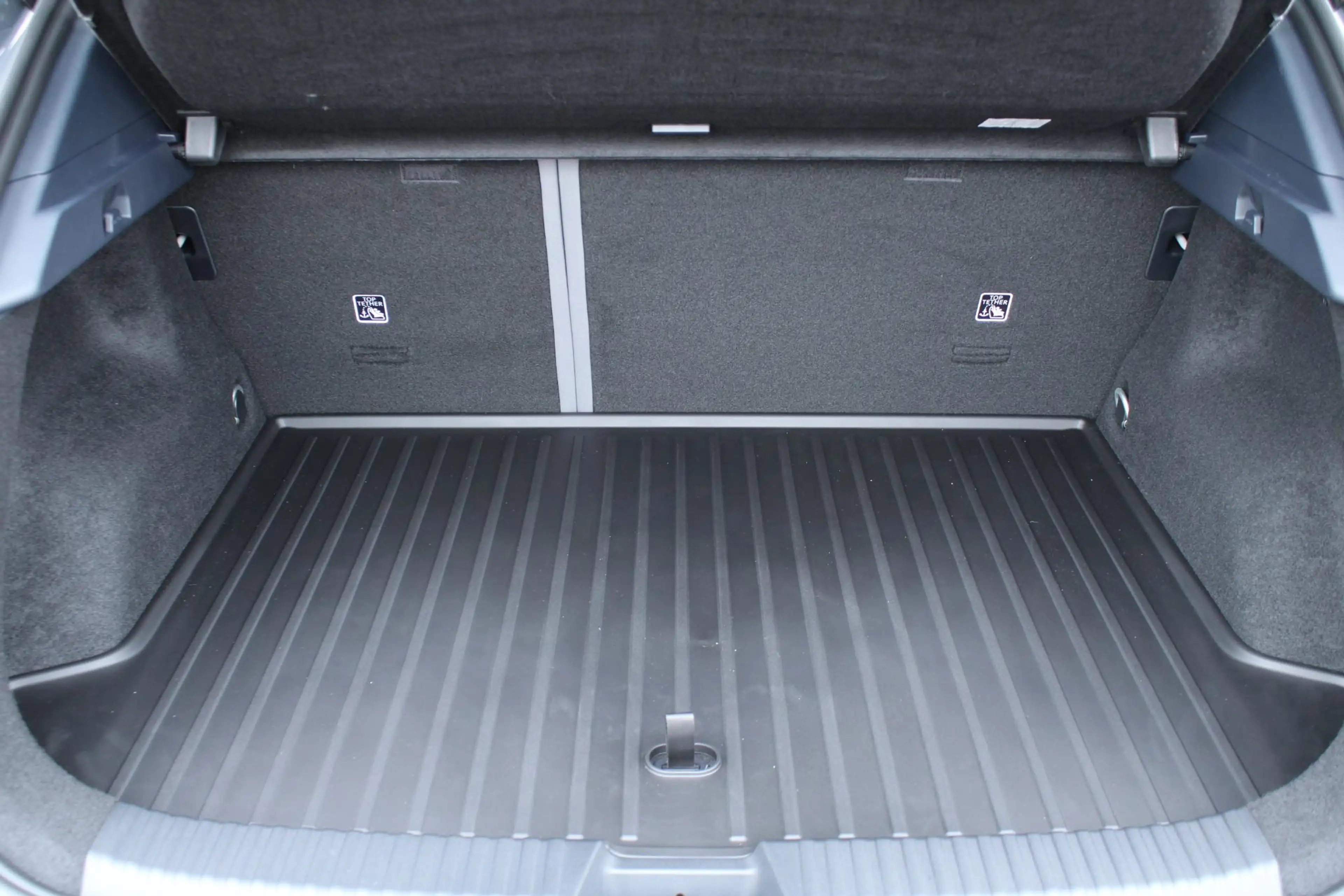 Lynk & Co 02 272PK 66KWh More, HEICO 21" Wielen, HEICO Verlagin — photo 8