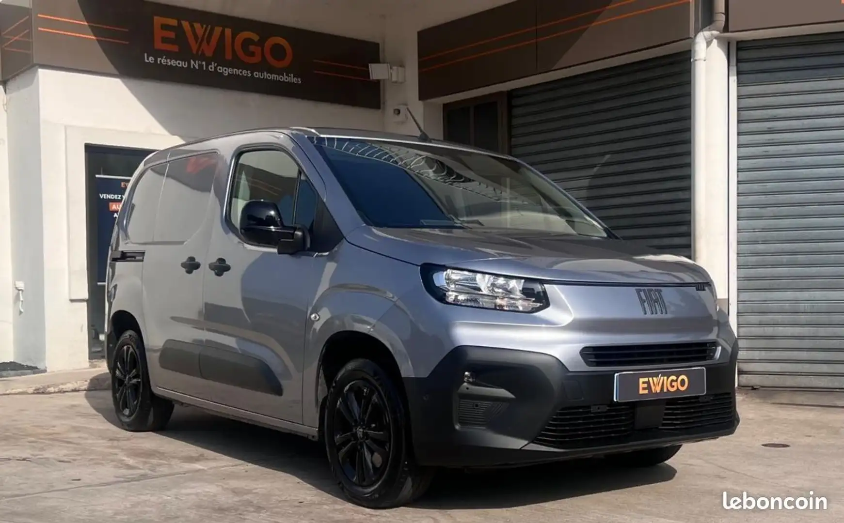 Fiat Doblo III (2) FG M 650KG BLUEHDI 130 BVA + ATTELAGE SIÈGES ET VOLANTS CHAUFFANTS CAMÉRA ... Grijs - 1