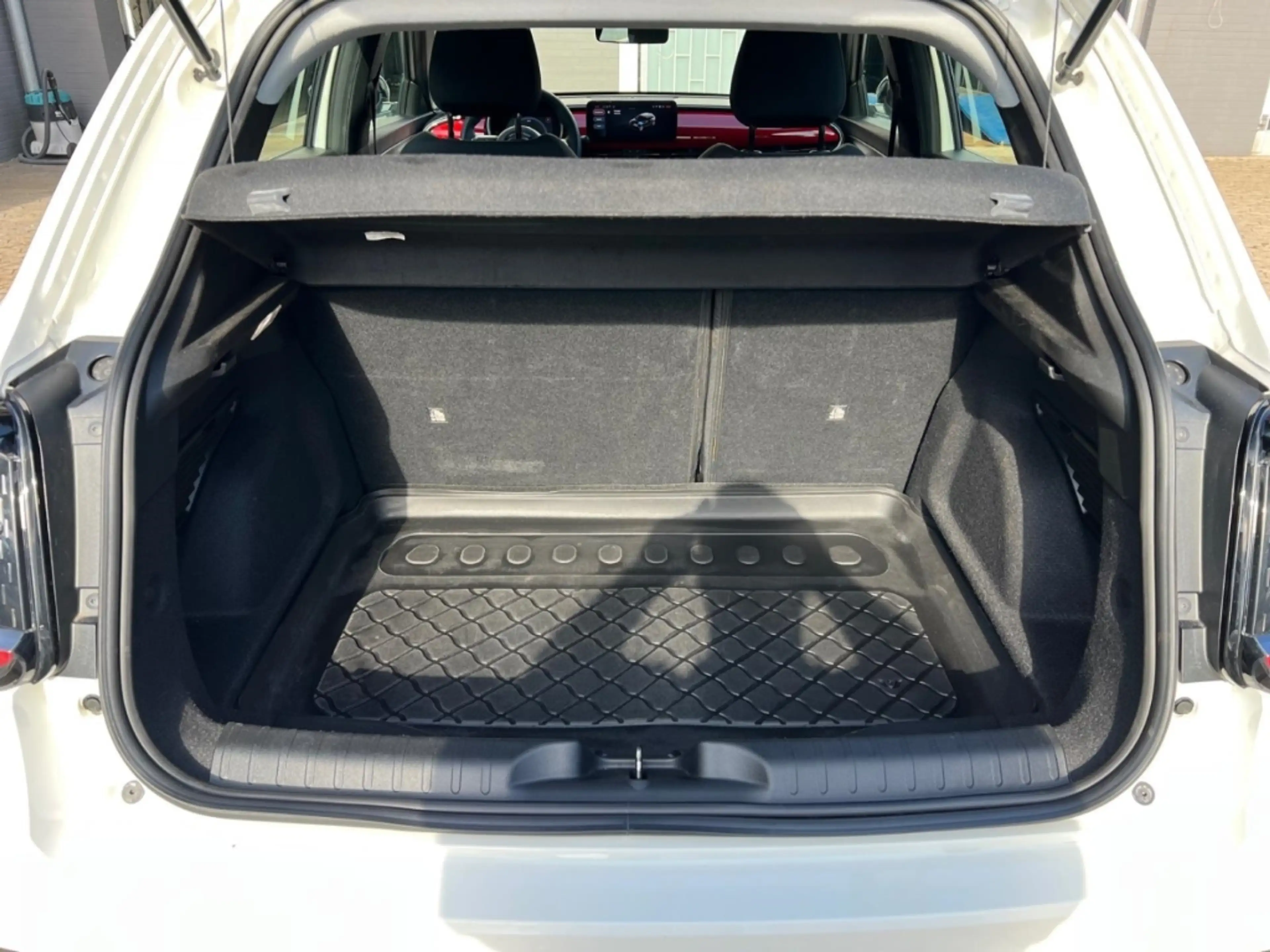 Fiat 600 e 115 kW Red, Carplay, Klimaautomatik, Sitzheizung — photo 13