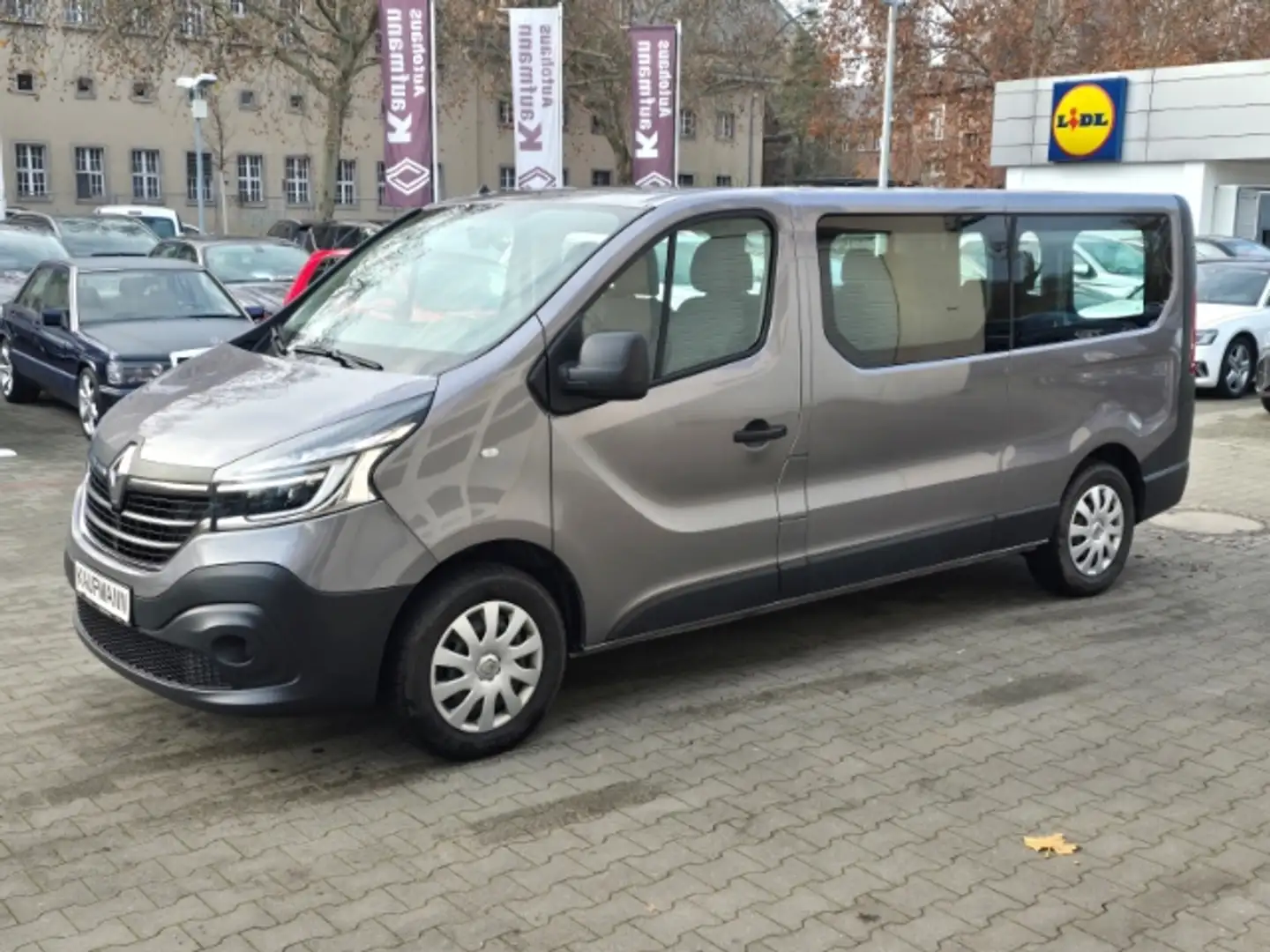 Renault Trafic Combi L2H1 3,0t Life 2.0 dCi 120 EU6d-T Grau - 1