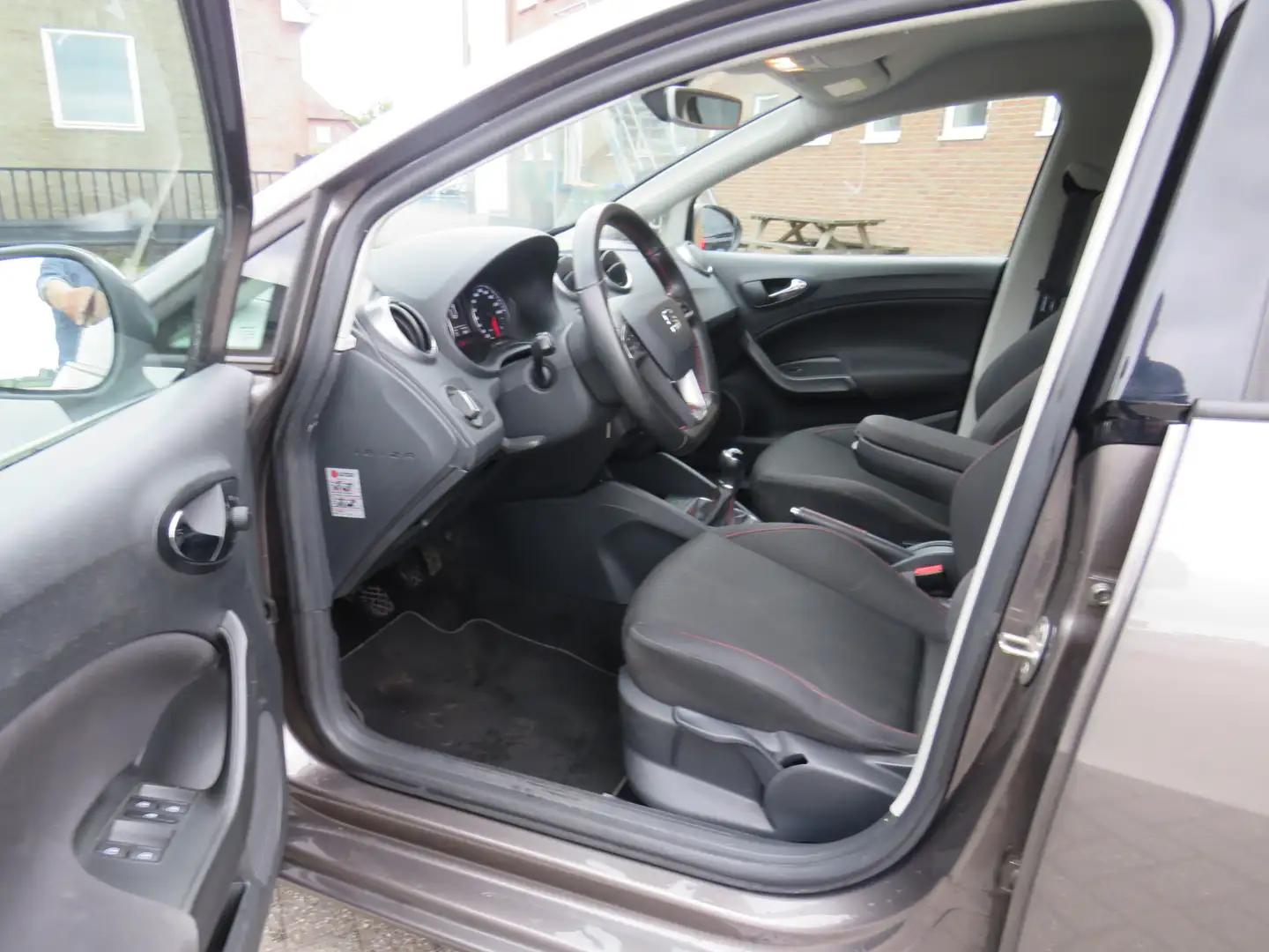 SEAT Ibiza 1.0 EcoTSI 95Pk FR Connect * Rijklaarprijs incl. g Grijs - 2
