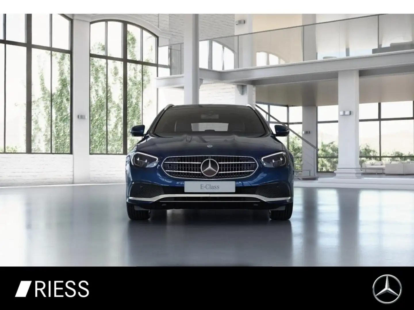 Mercedes-Benz E 300 de 4MATIC T-Modell PANORAMA AHK WIDESCREEN Blau - 2