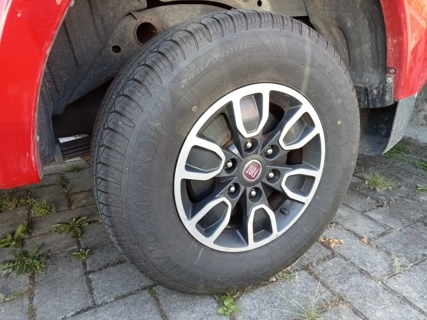 Fiat Fullback Fullback 2.4 doppia cabina LX 4wd s Rosso - 2