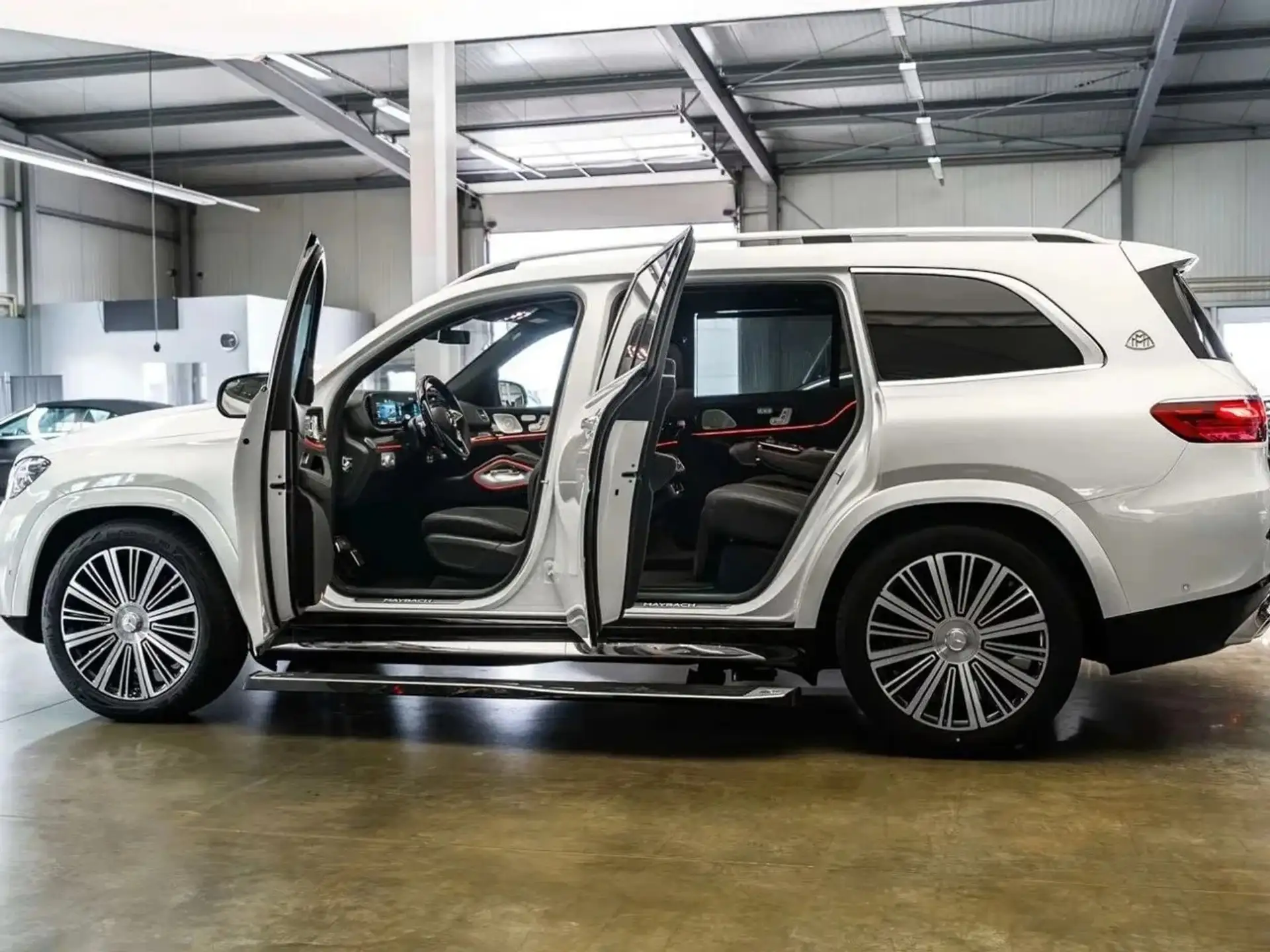 벤츠 GLS-클래스 2026 흰색 사진 3