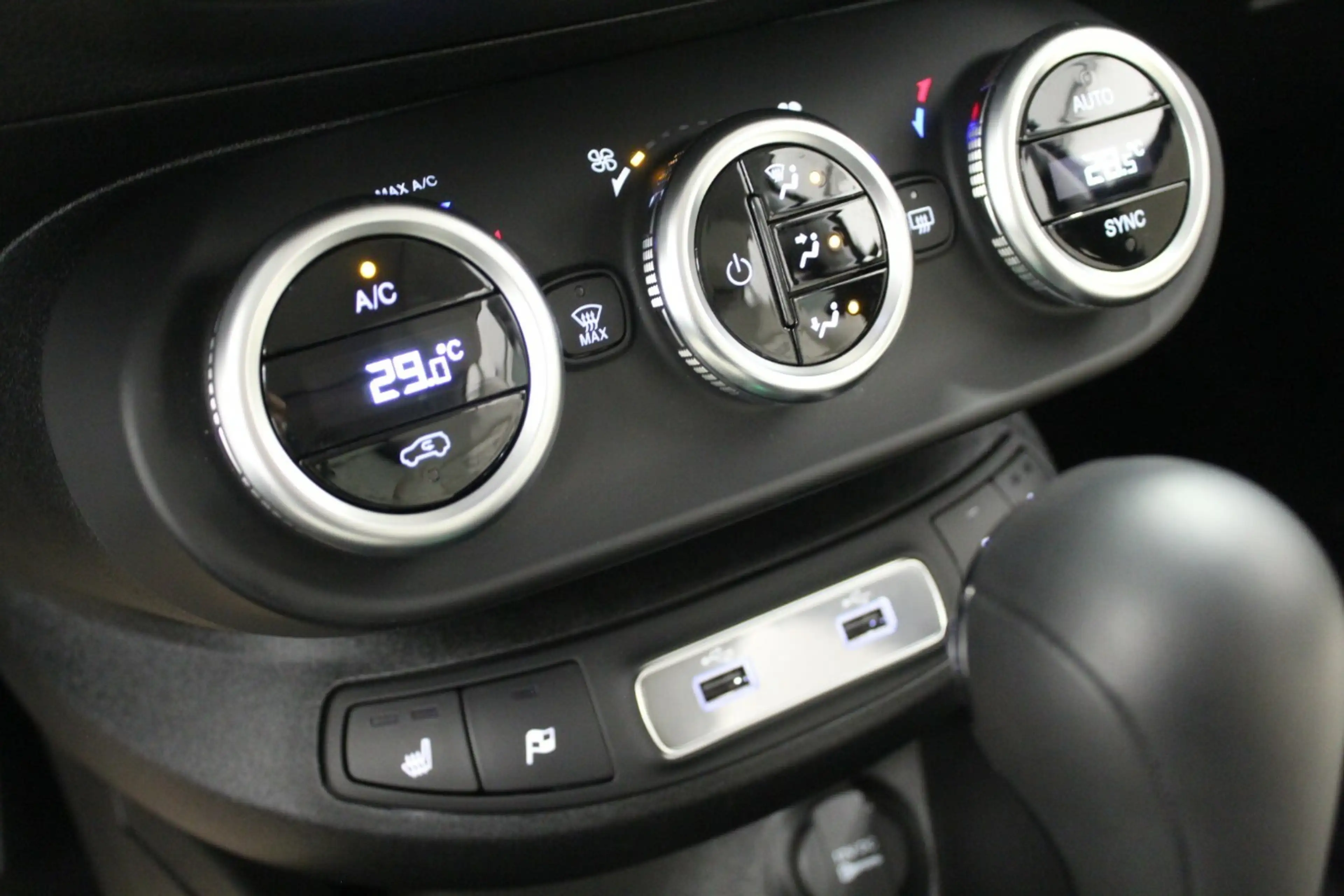 Fiat 500X 1.3 Yacht Club Capri DCT Navi+Beats+Kamera+Sitzhei — photo 14