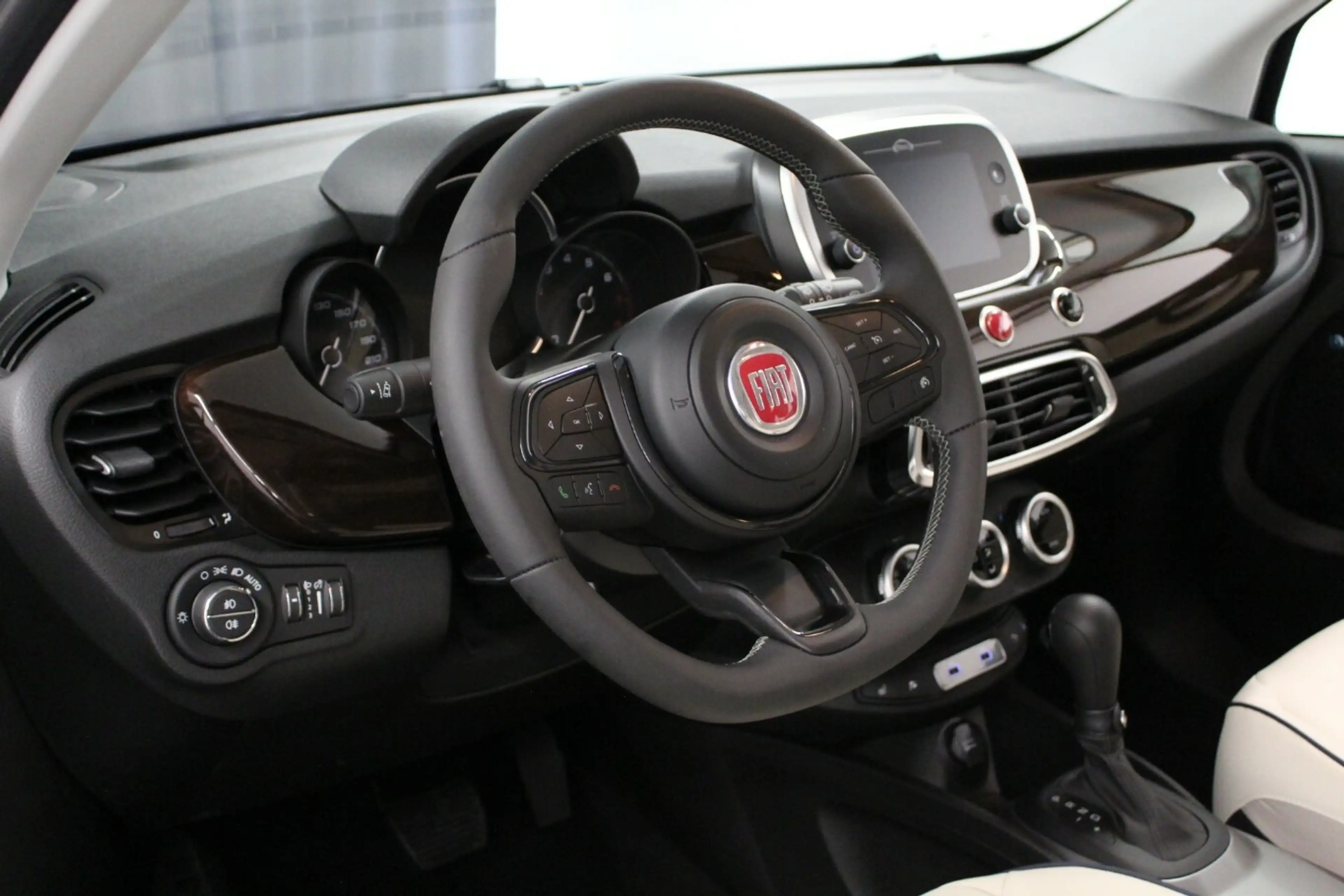 Fiat 500X 1.3 Yacht Club Capri DCT Navi+Beats+Kamera+Sitzhei — photo 12