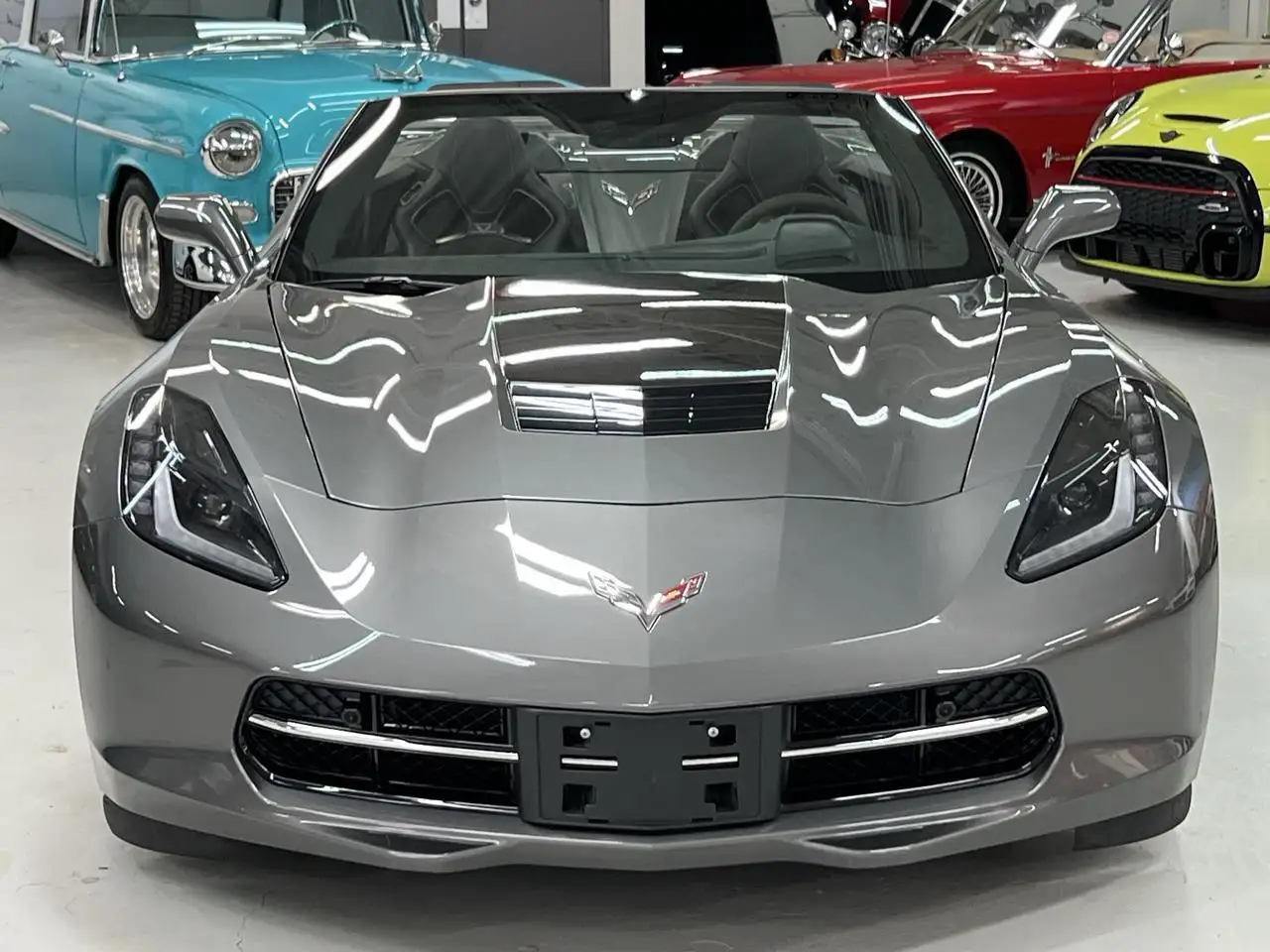 Chevrolet Corvette снимка Chevrolet Corvette