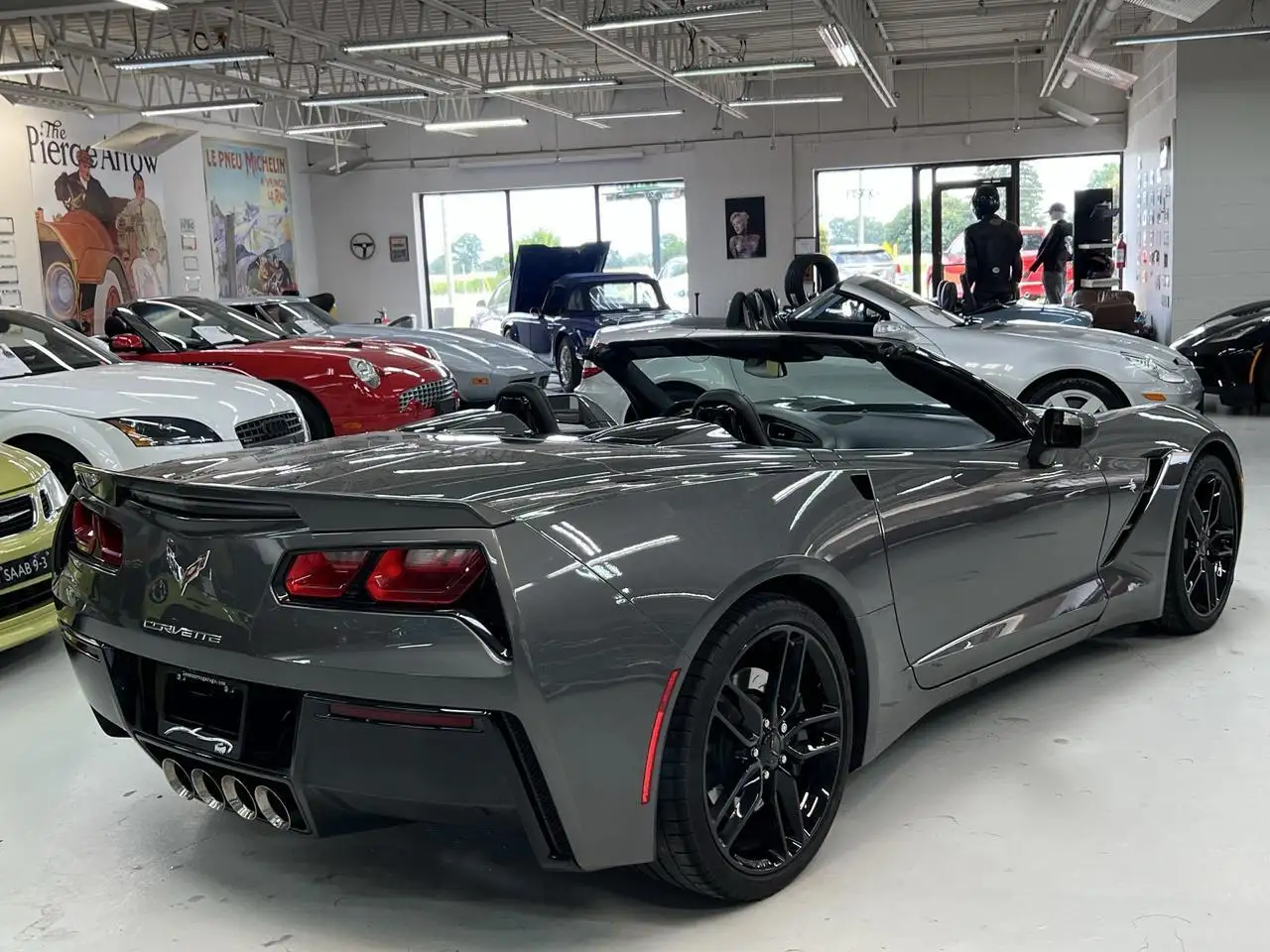 Chevrolet Corvette снимка Chevrolet Corvette