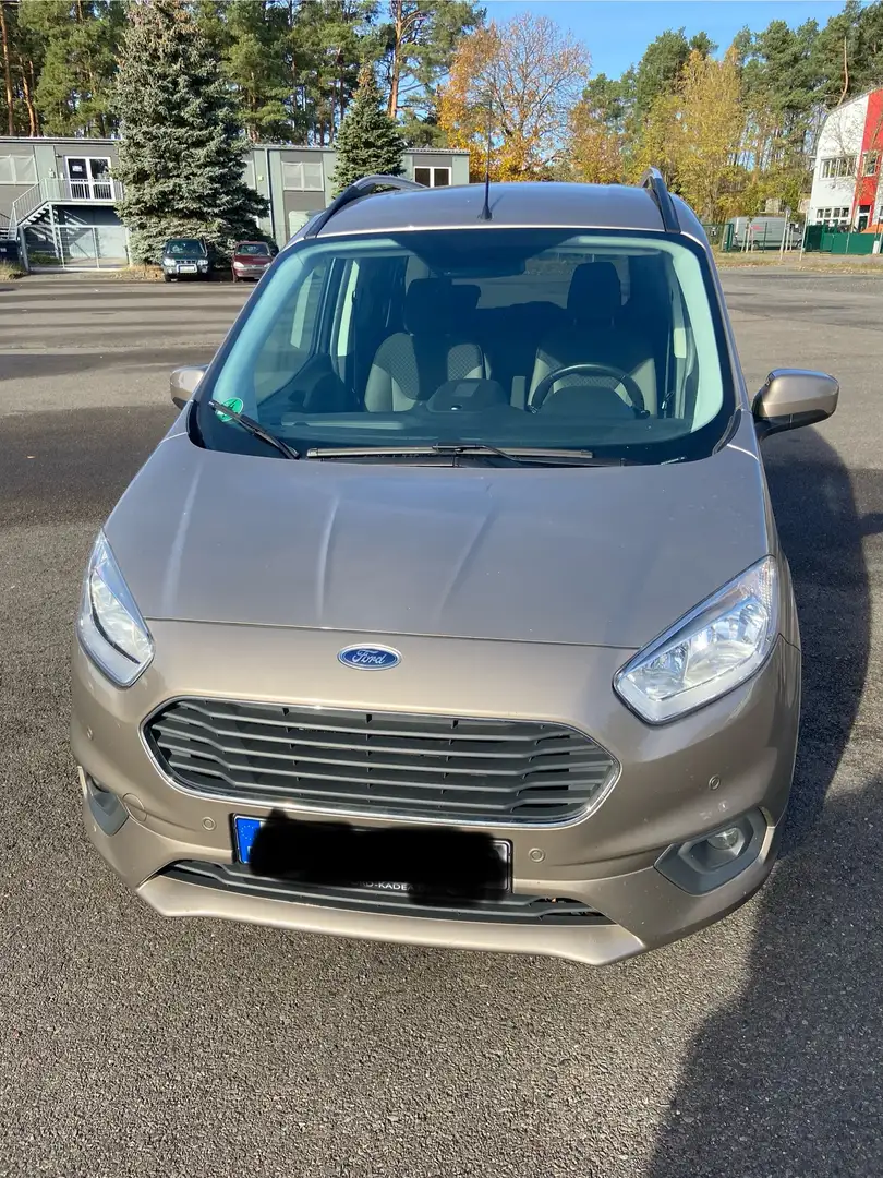 Ford Tourneo Courier Titanium Grau - 2