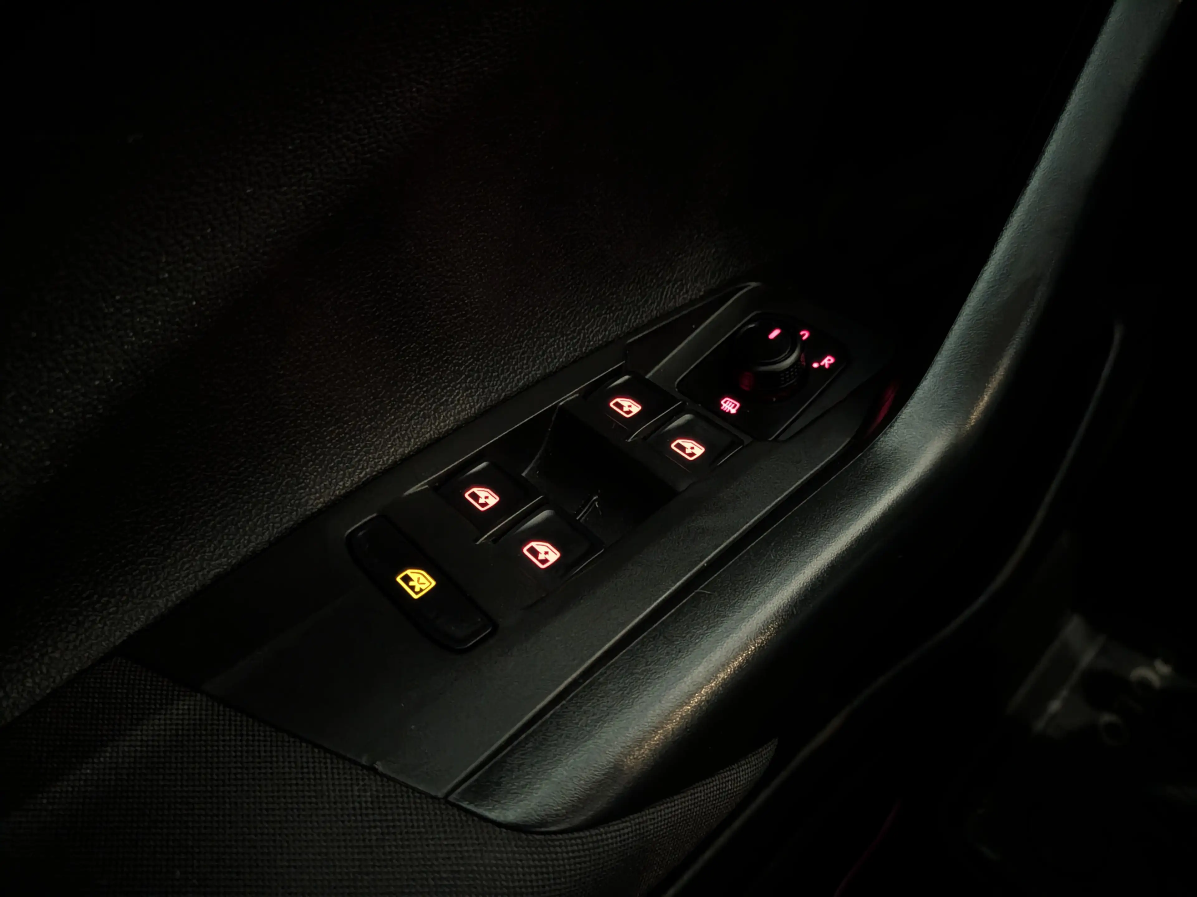 Volkswagen Polo 1.0 TSI Beats Cruise Control, Carplay, Airco — photo 20