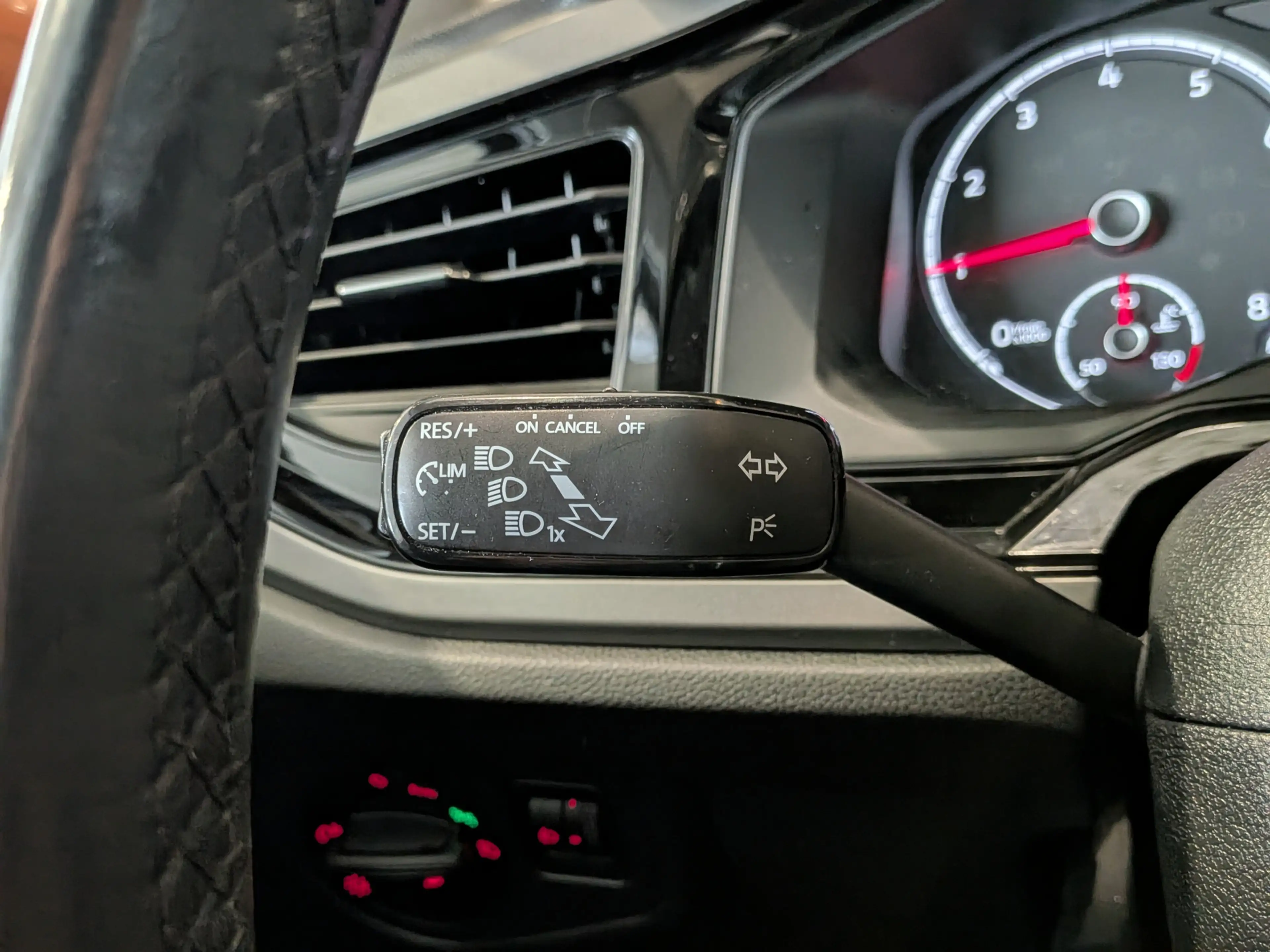Volkswagen Polo 1.0 TSI Beats Cruise Control, Carplay, Airco — photo 14