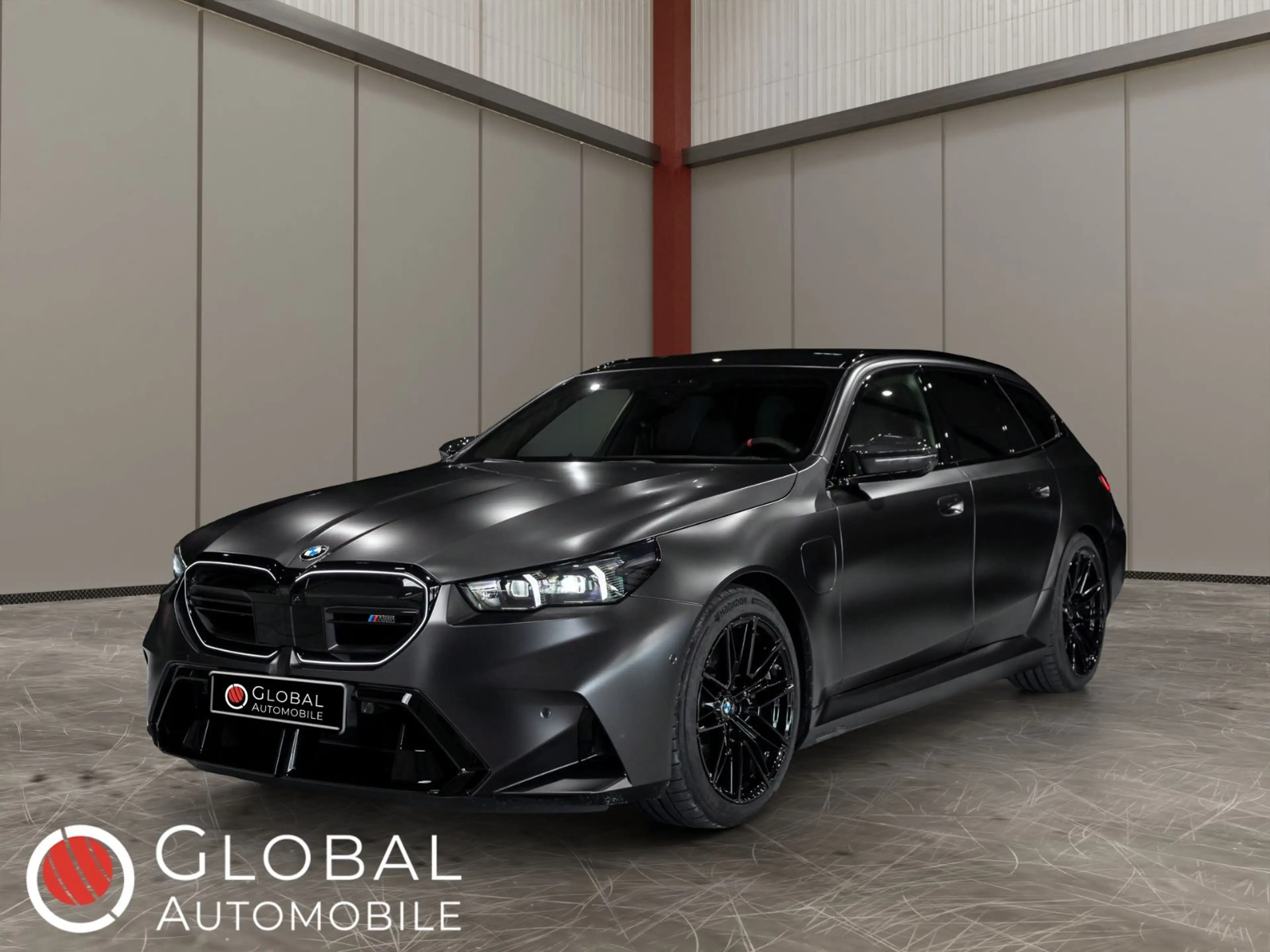 BMW M5 Touring°B&W°PANO°VENT°HUD°GARANTIE°