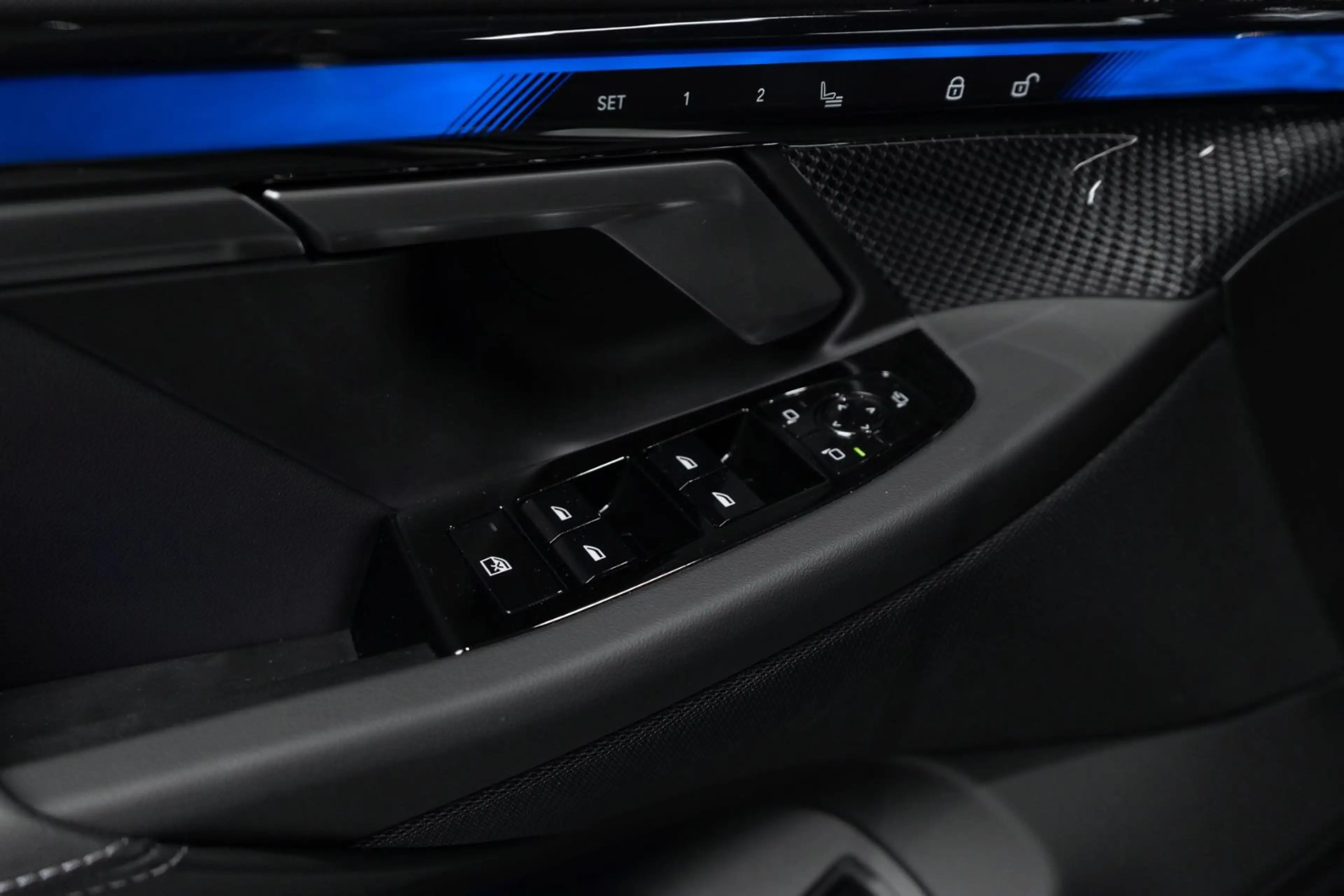 BMW M5 Touring°B&W°PANO°VENT°HUD°GARANTIE° — photo 14