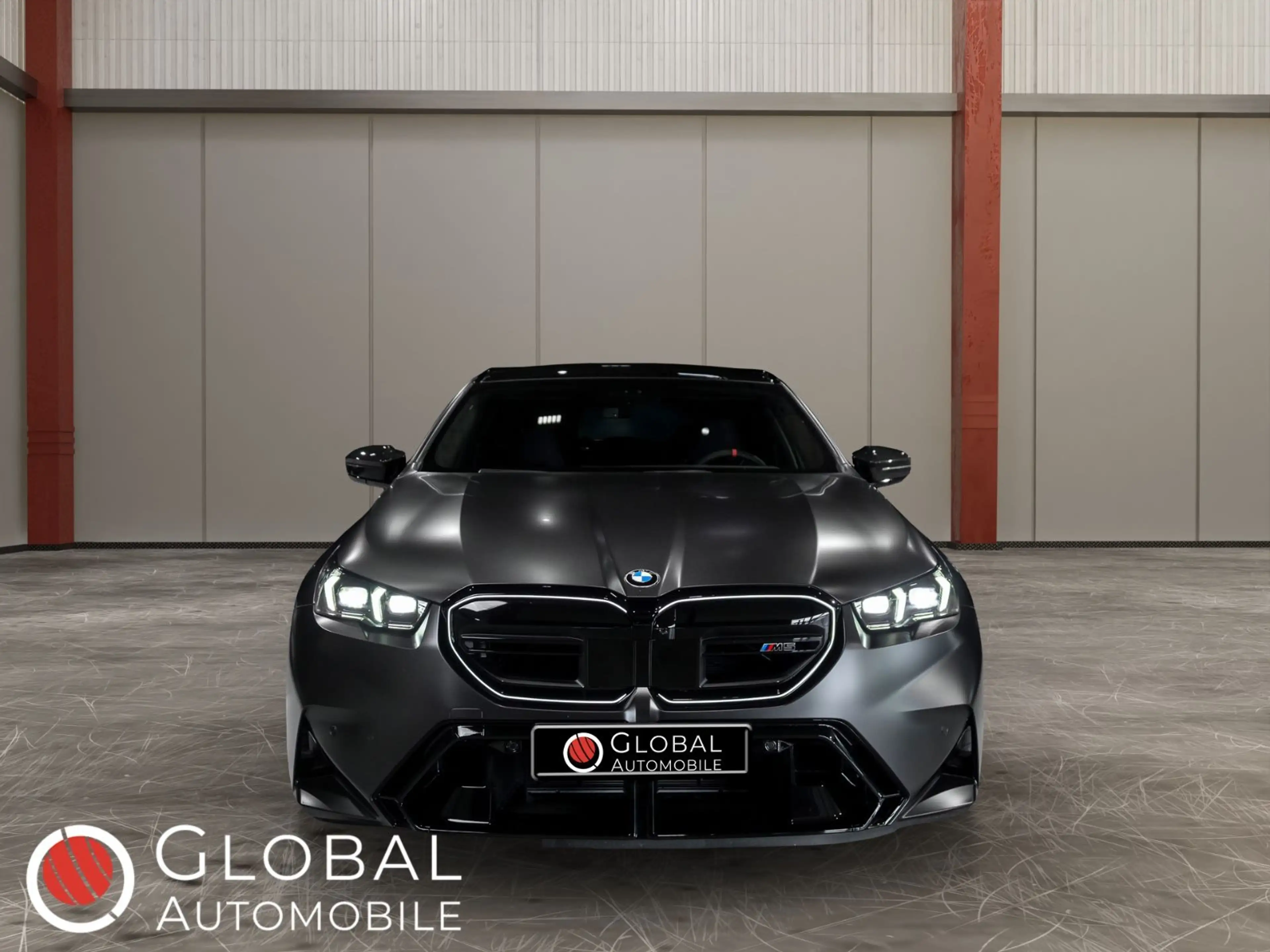 BMW M5 Touring°B&W°PANO°VENT°HUD°GARANTIE° — photo 3