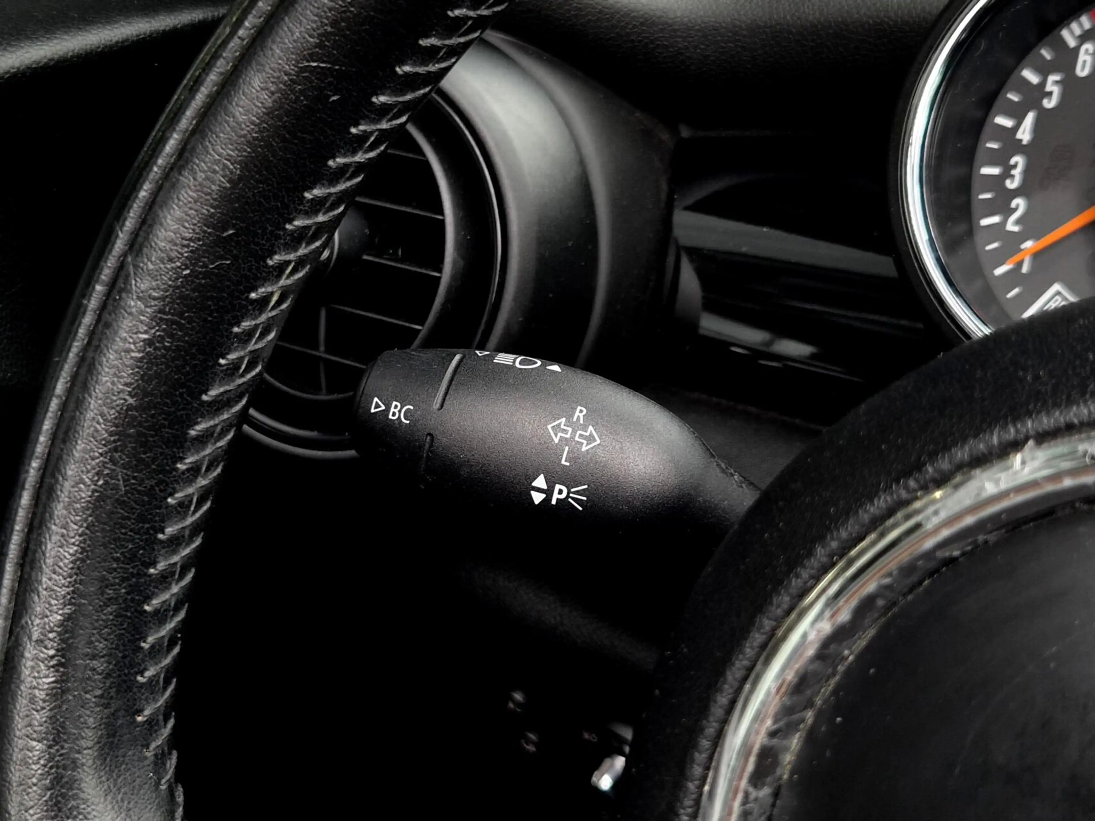 MINI Cooper Cabrio 1.5 Chili Automaat |Leer|Navi|Clima|Cruise — photo 31