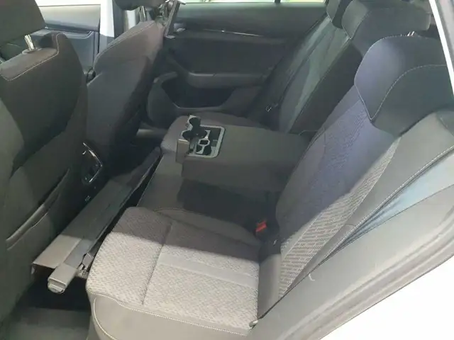 Skoda Octavia view 13
