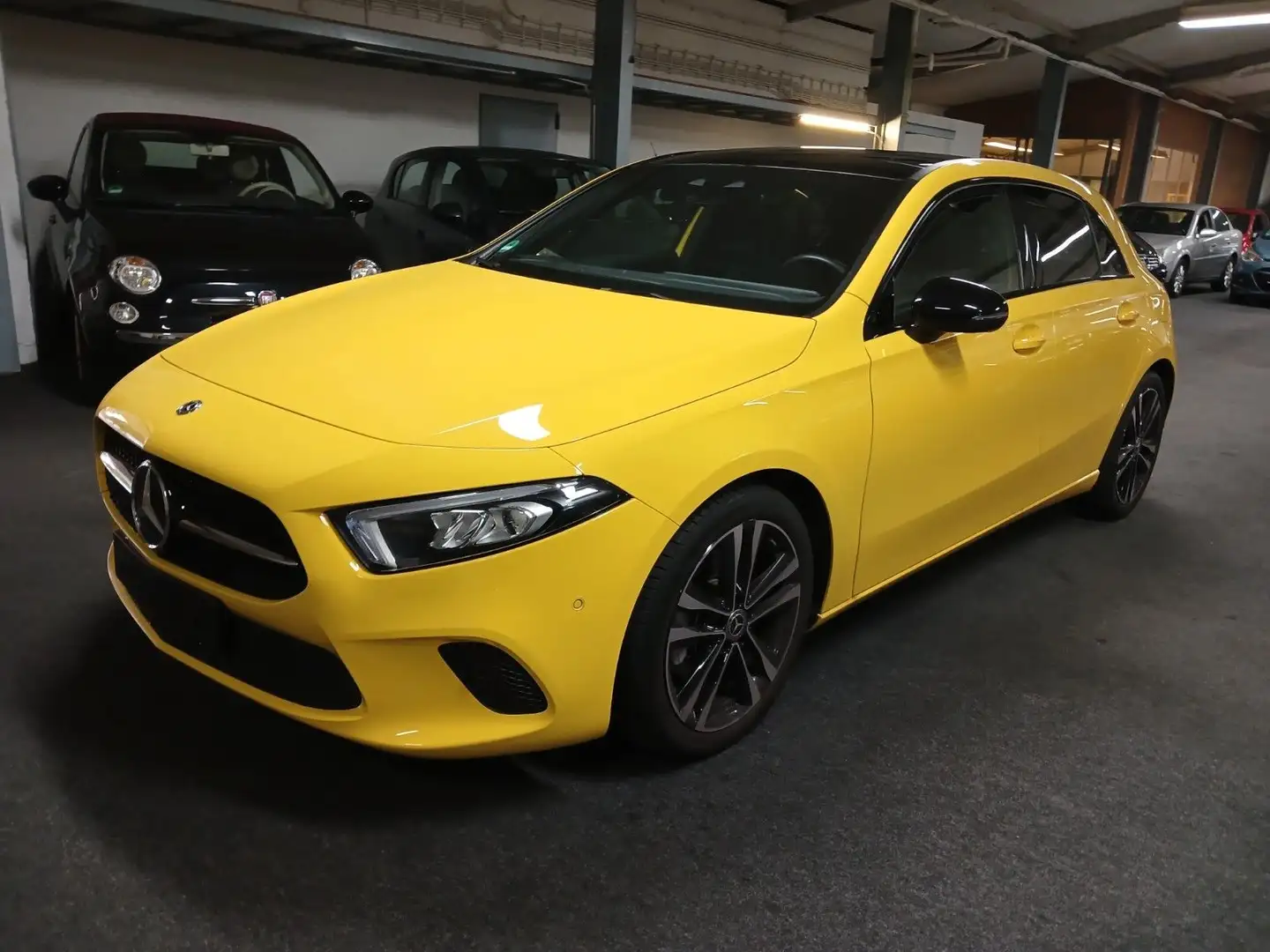 Mercedes-Benz A 220 Edition 19 NAVI LED PANO 1.HAND! Gelb - 1