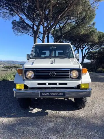 Toyota Land Cruiser FJ 70 4500 EFI 220ch
