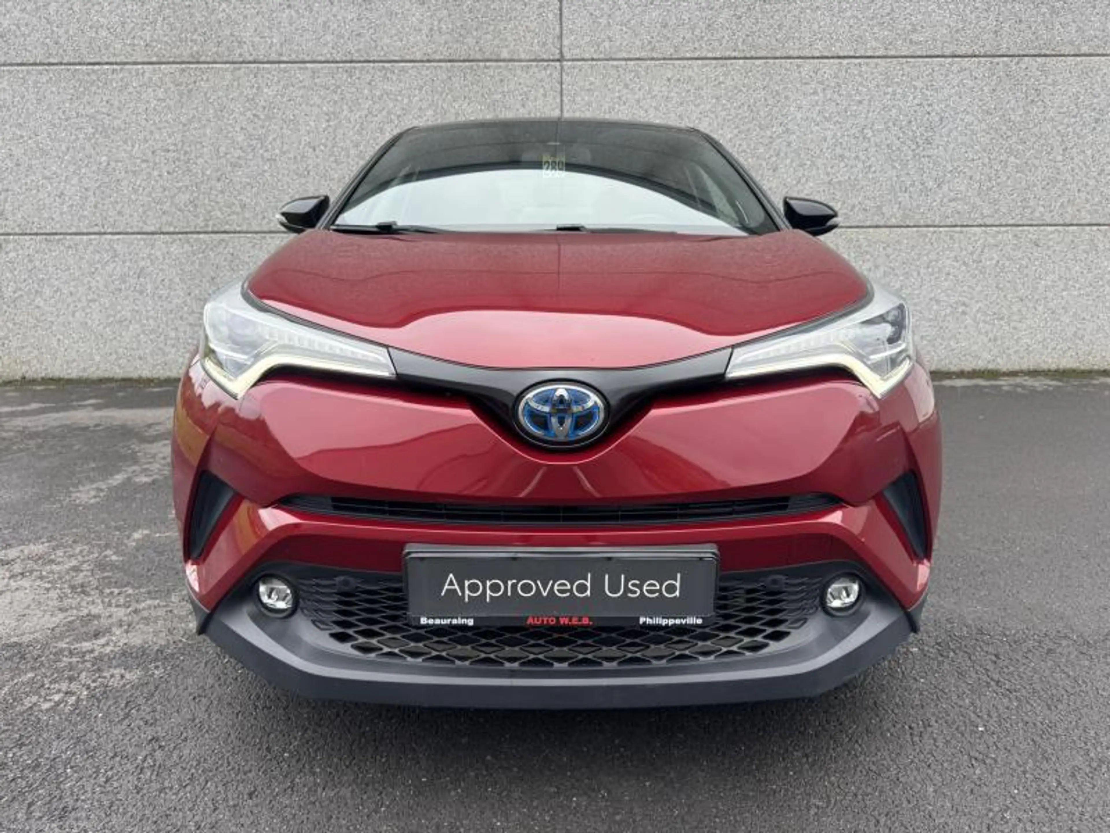Toyota C-HR 1.8 CVT HSD C-LUB bi-tone — photo 3