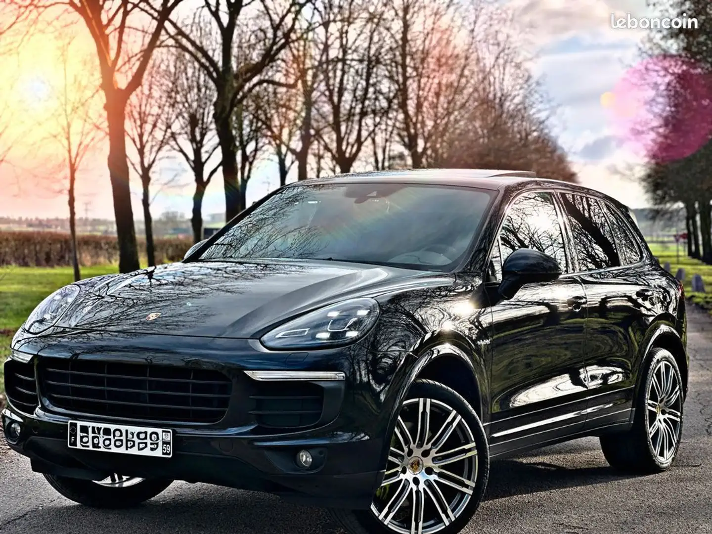 Porsche Cayenne 3.0 416 ch E-Hybrid Platinium Edition SUIVIS COMPLET Schwarz - 1