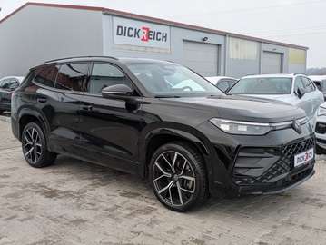 2.0 TDI 4M R-Line BLACK*7Si*MATRIX*PANO