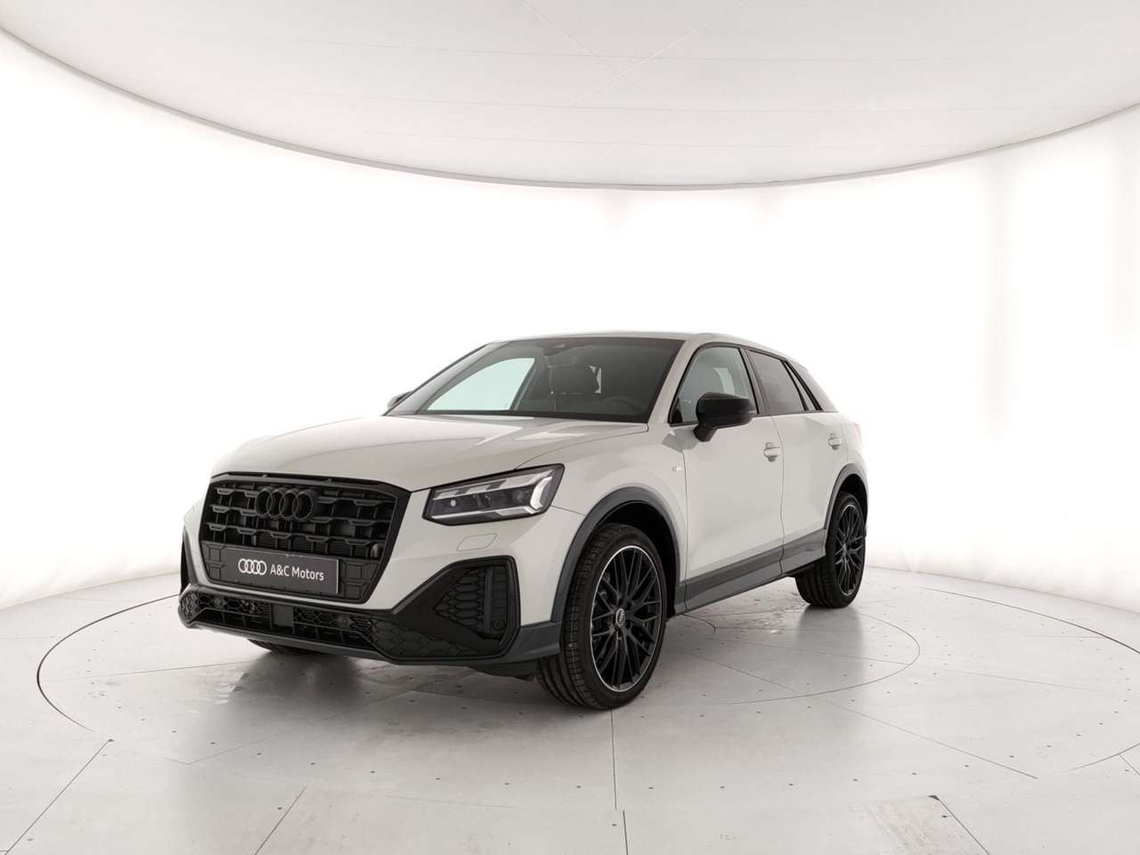 Audi Q2 Q2 35 2.0 tdi Identity Black s-tronic
