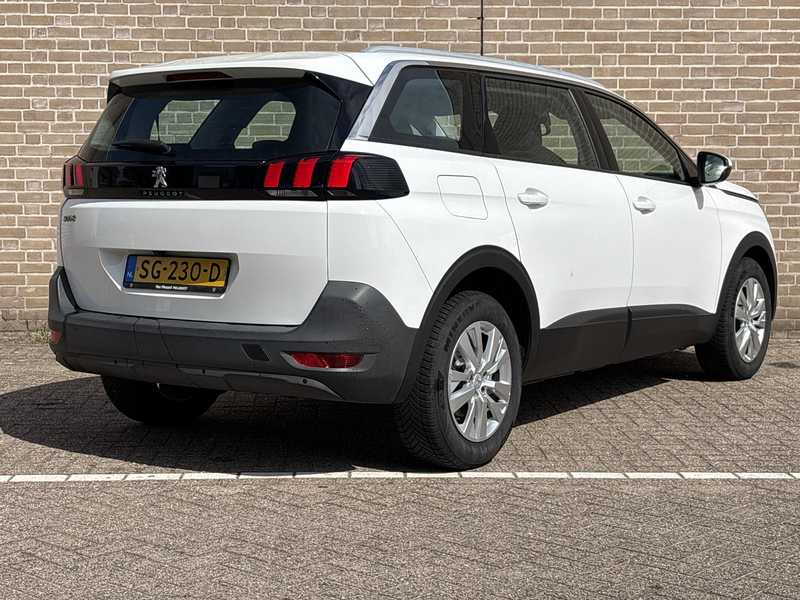 Peugeot 5008 1.2 PureTech Blue Lease Executive | 7P. | Climate — photo 2