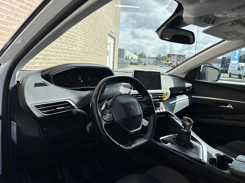 Peugeot 5008 1.2 PureTech Blue Lease Executive | 7P. | Climate — photo 3