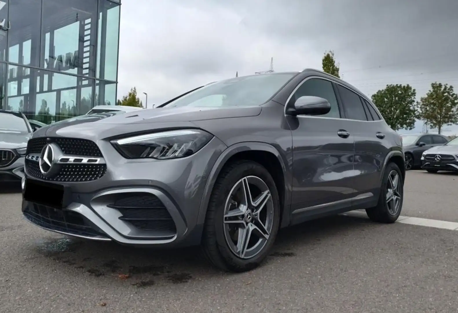 Mercedes-Benz GLA 200 d AMG Premium NAVI LED KAMERA ACC LUCI DISTRONIC Grigio - 1