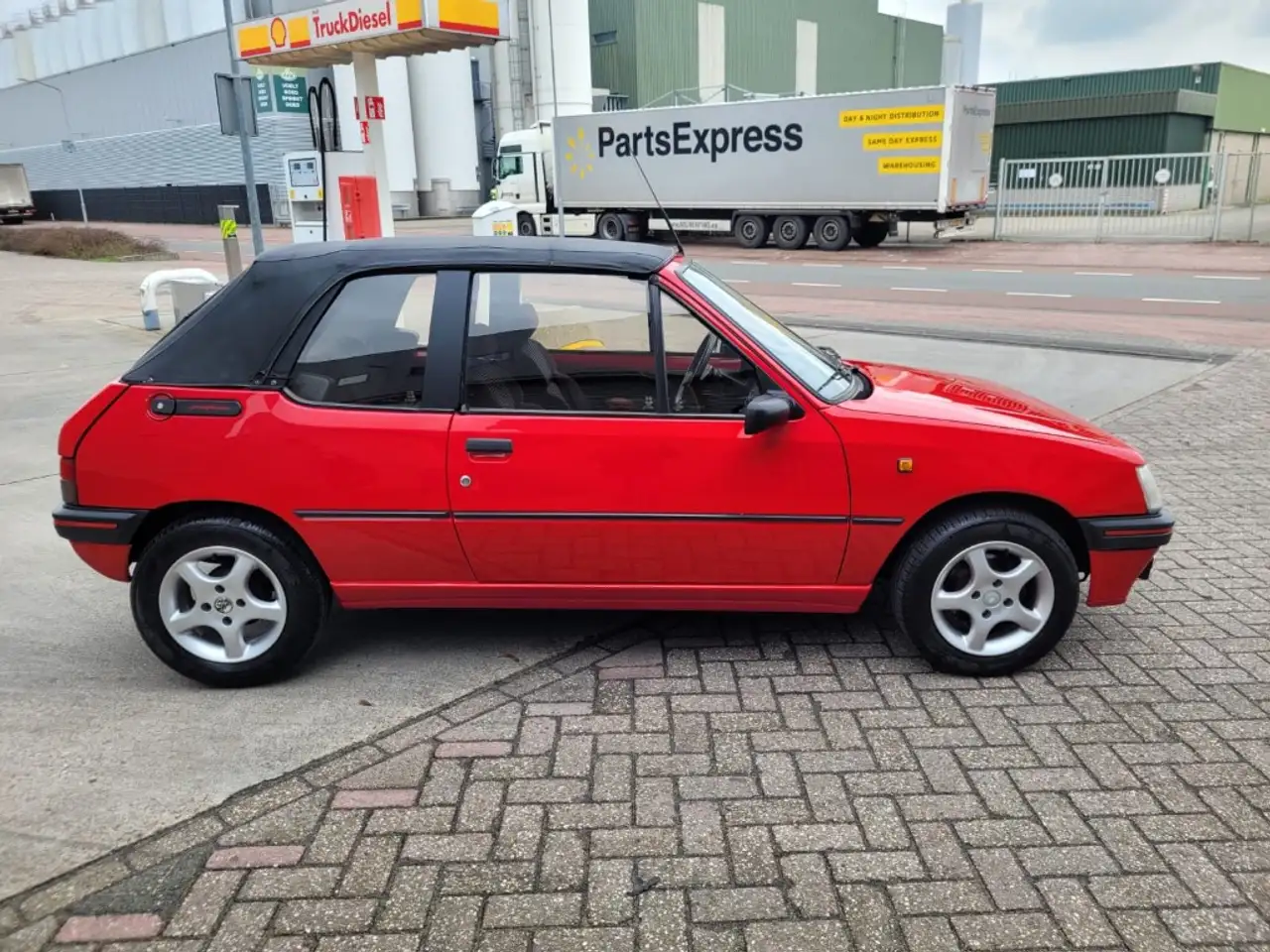 Peugeot 205 1.4 XS Cabriolet, foto 8