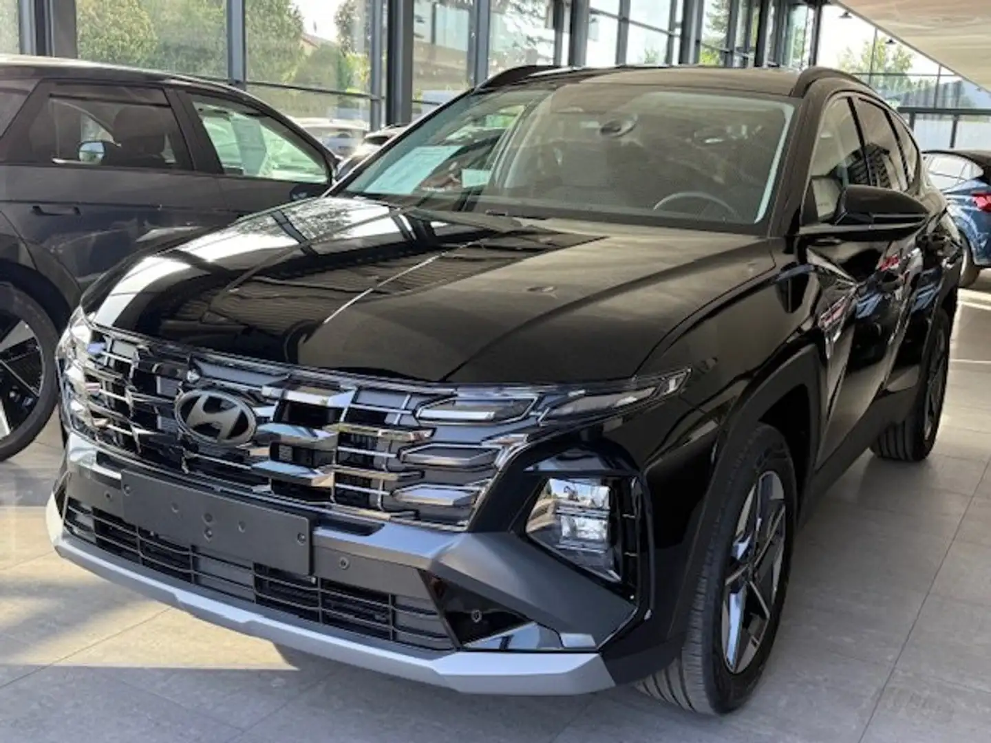Hyundai TUCSON (NX4) GO 1,6 T-GDi PHEV 2WD AT t5pg1 Schwarz - 1