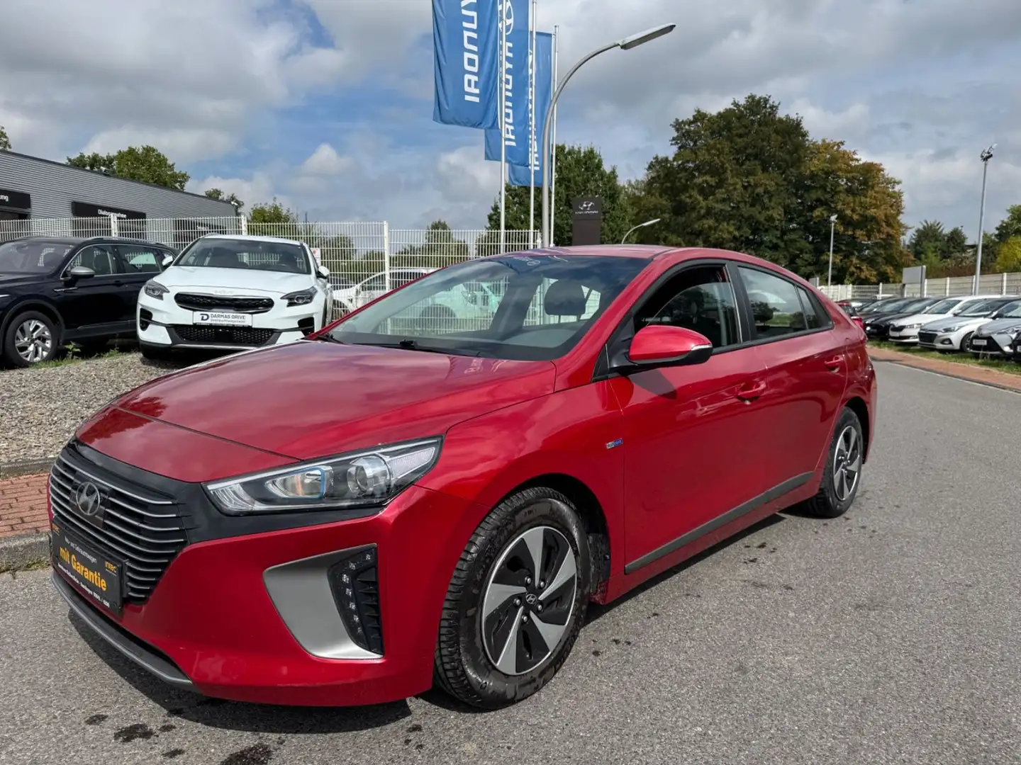 Hyundai IONIQ 1.6l/2.HD/HYBRID/AUTOMATIK/KLIMAAUT/ALU/R.KAMERA Rot - 1