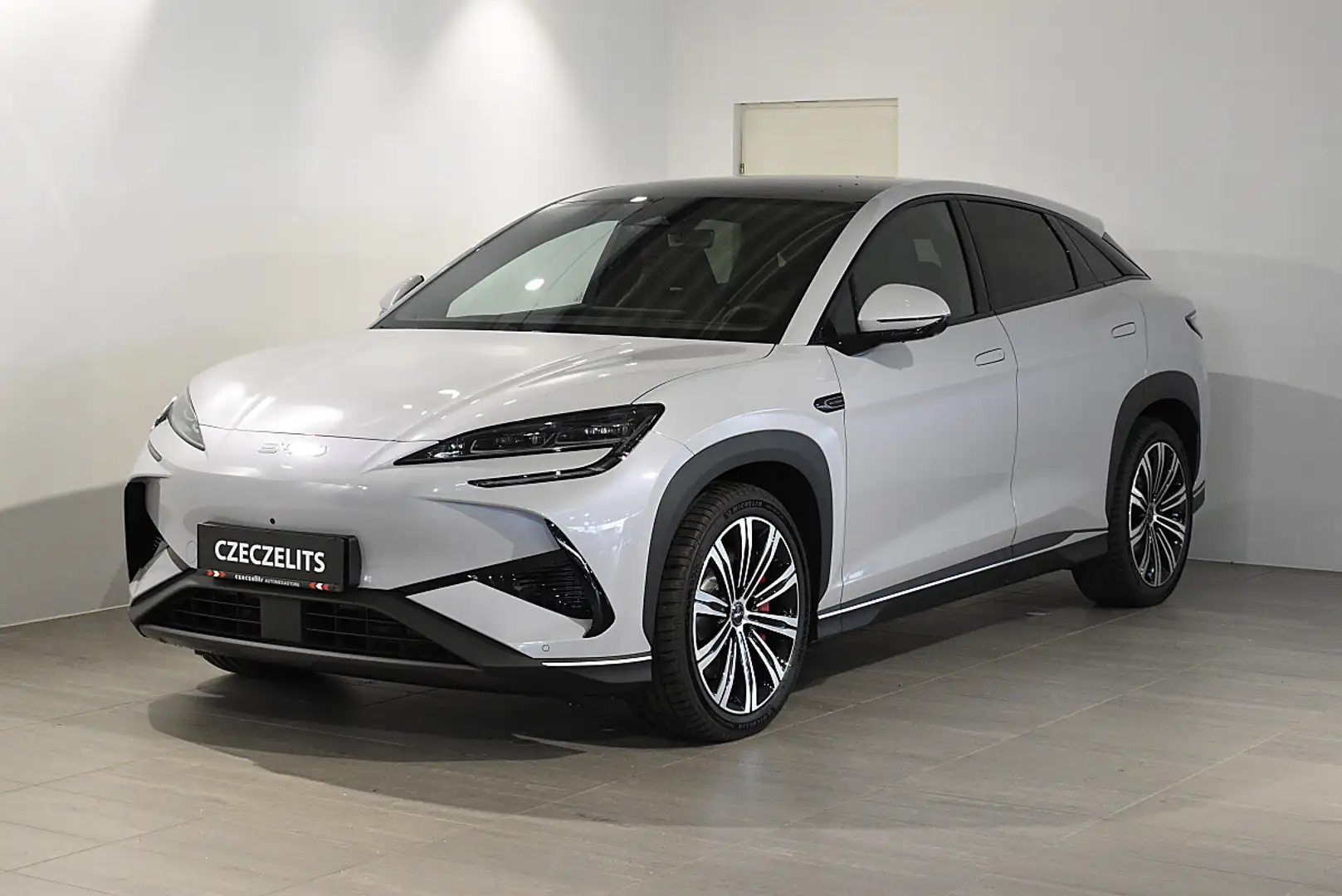 BYD Sealion 7 Excellence Österreich Paket 91.5 kWh AWD Grau - 1