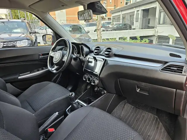 Suzuki Swift view 10
