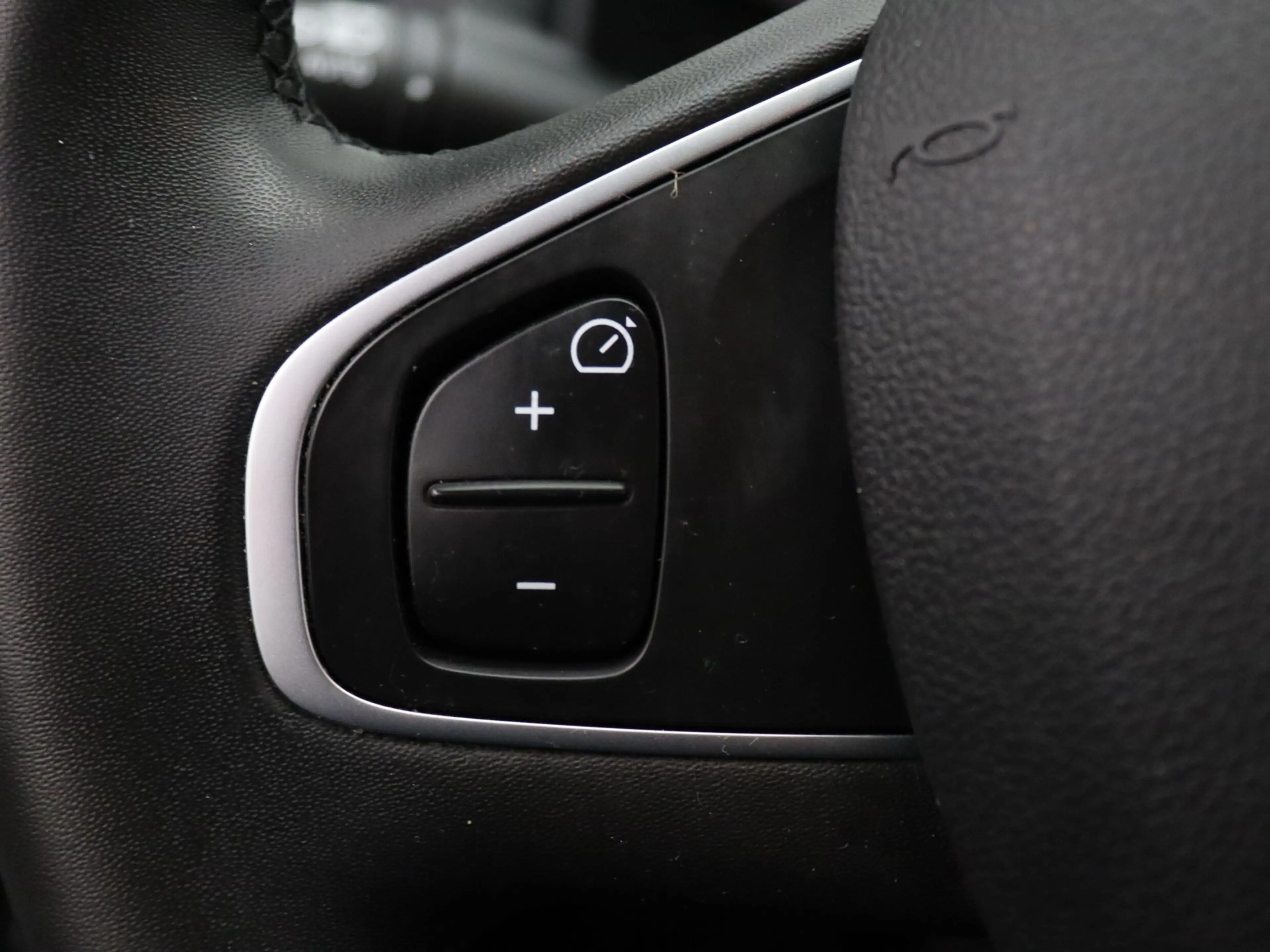 Renault Clio Estate 90pk TCe Limited Apple Carplay/Android Auto — photo 13