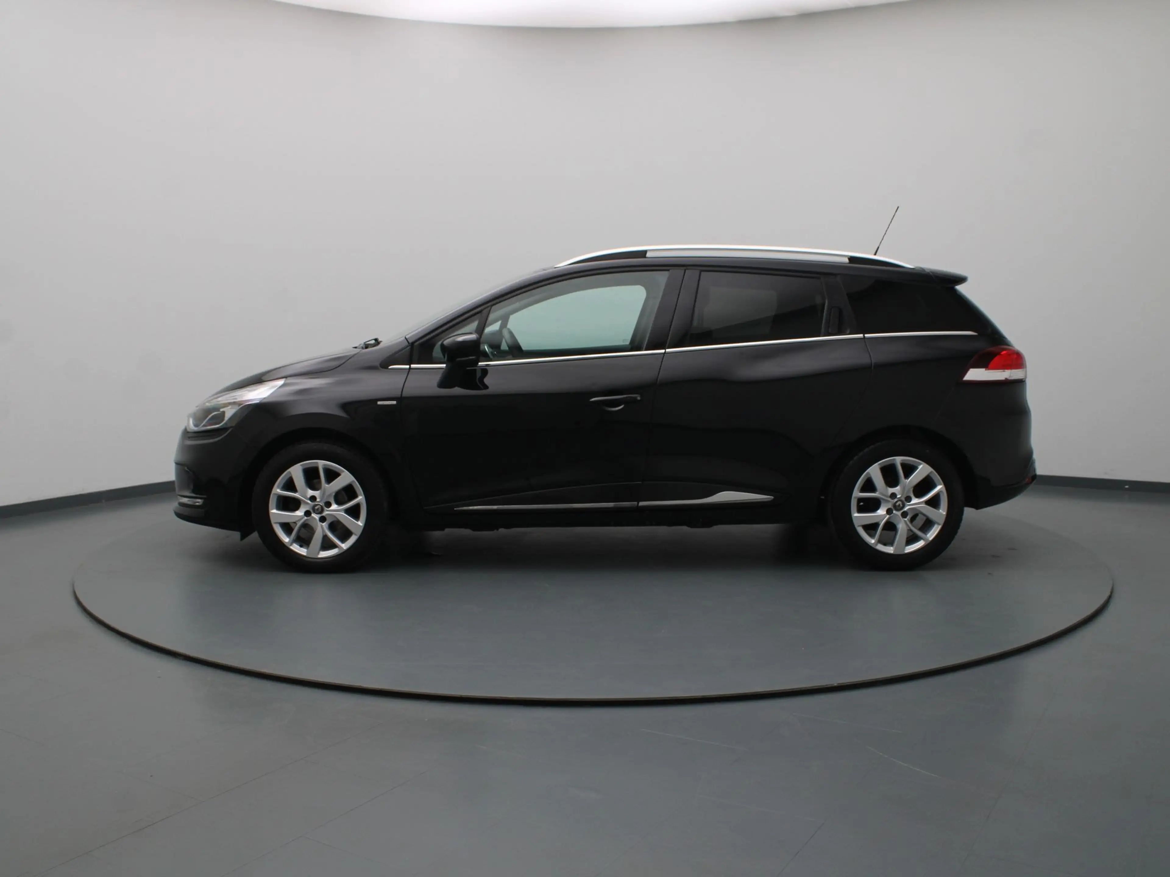 Renault Clio Estate 90pk TCe Limited Apple Carplay/Android Auto — photo 23