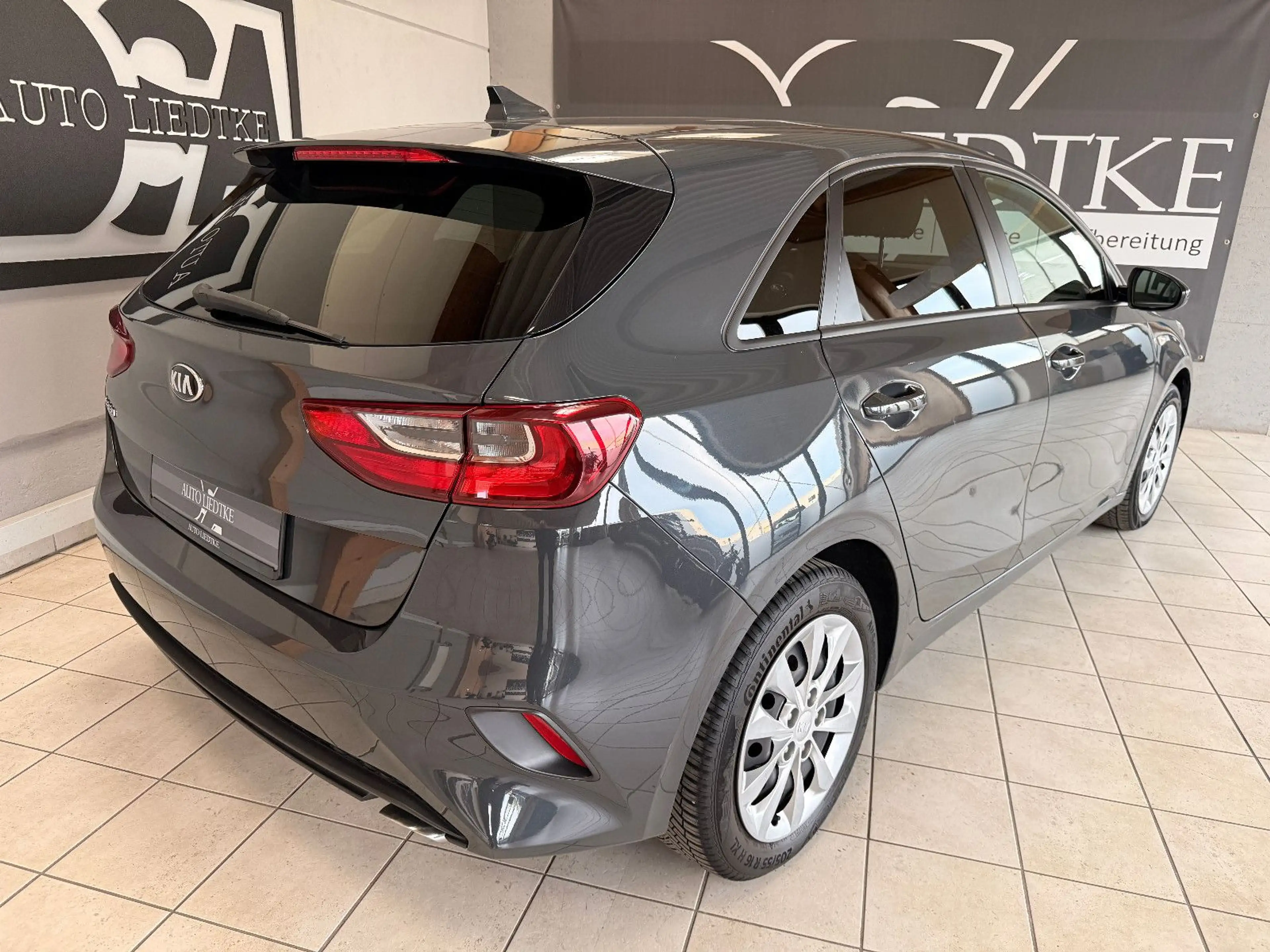 Kia Ceed / cee'd Ceed 1.0 T-GDI 100 Attract/CarPlay/Android/Sitzh — photo 4