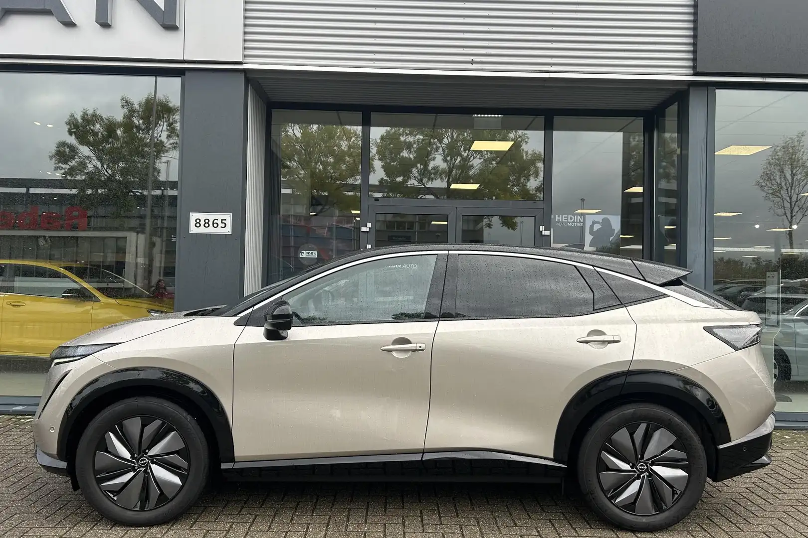 Nissan Ariya Advantage Edition Plus 66 kWh | Navigatie | Elektr Grau - 2