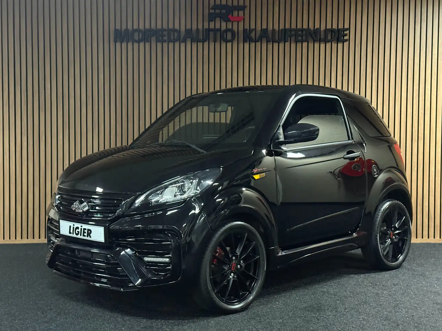 Ligier JS 50 Facelift / Sport / Servolenkung / 8 PS / DAB+/Appl - 1