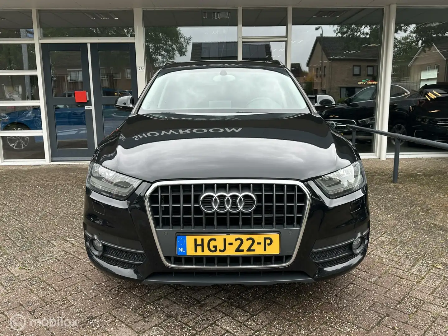 Audi Q3 1.4 TFSI S-Line Climat, Leer, Navi, Pdc, LM.. Zwart - 2