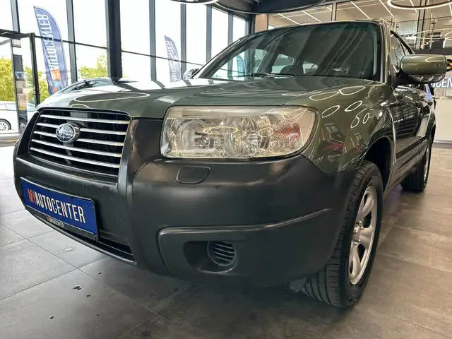 Subaru Forester view 4