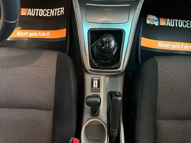 Subaru Forester view 11