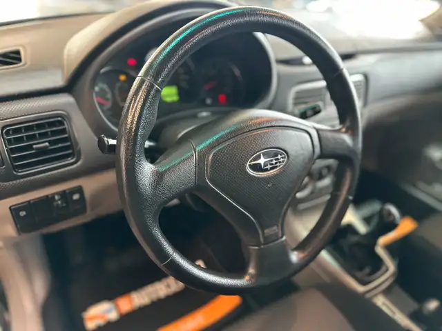 Subaru Forester view 12
