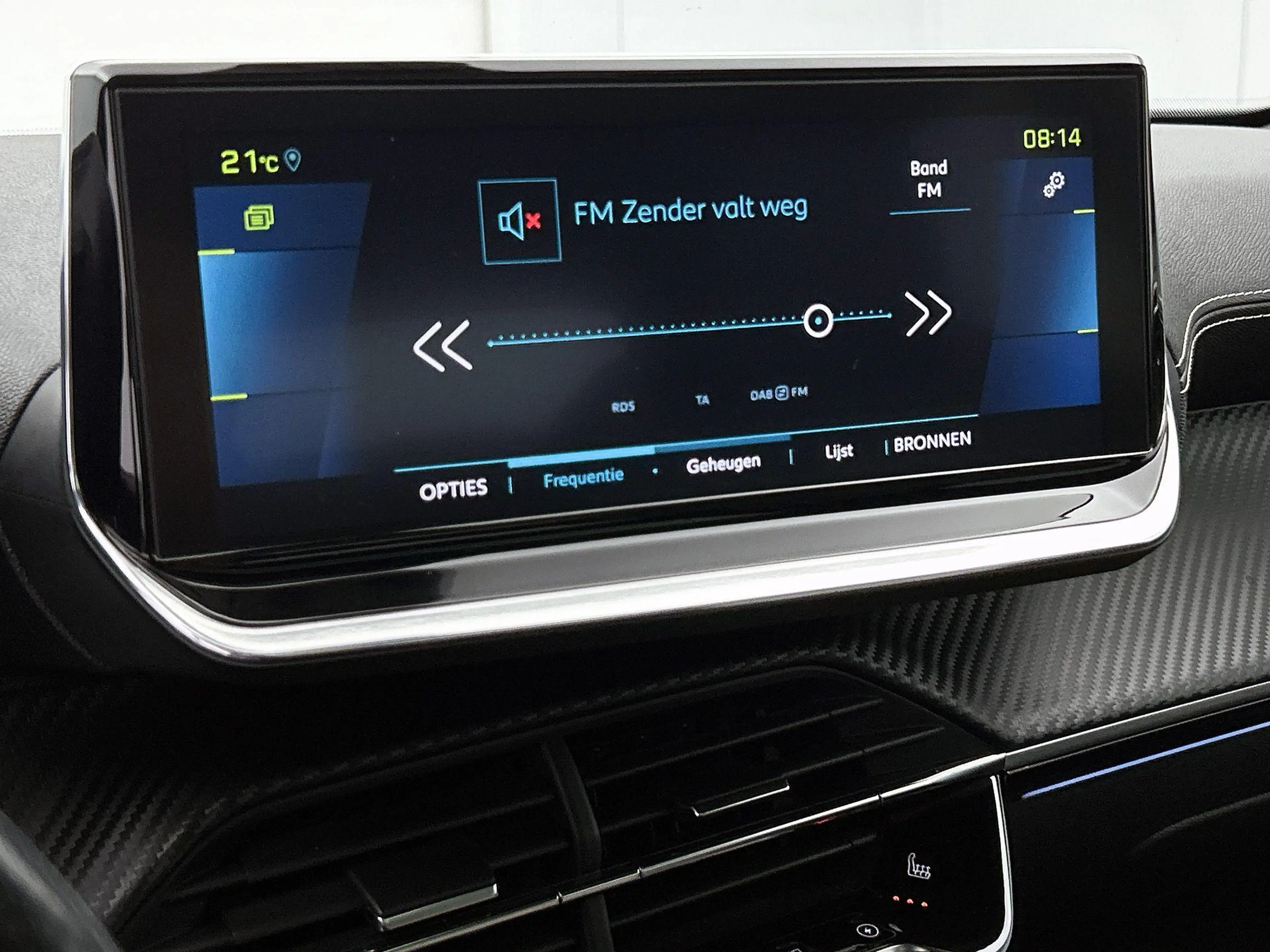 Peugeot e-2008 EV GT Pack 50 kWh | Panoramadak | Alcantara | Came — photo 7